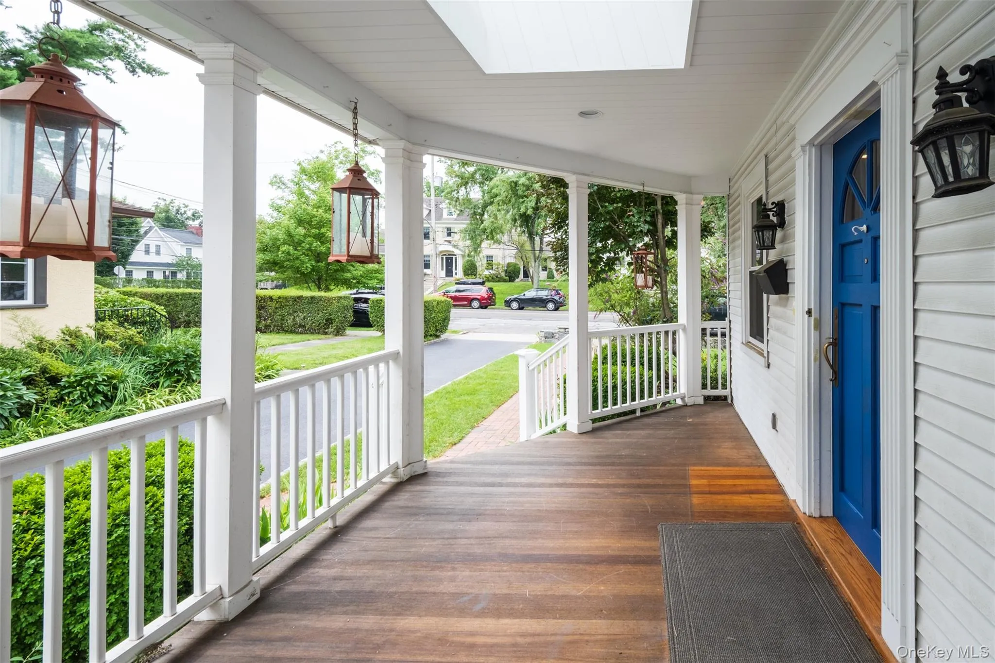 Beautiful front porch Beautiful front porch