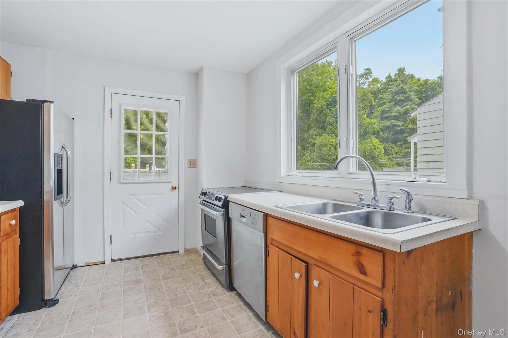 122 Andrew Street, Kingston, NY, 3 Bedrooms Bedrooms, 5 Rooms Rooms,1 BathroomBathrooms,Residential,For Rent,Andrew,0,1007067 122 Andrew Street, Kingston, NY, 3 Bedrooms Bedrooms, 5 Rooms Rooms,1 BathroomBathrooms,Residential,For Rent,Andrew,0,1007067