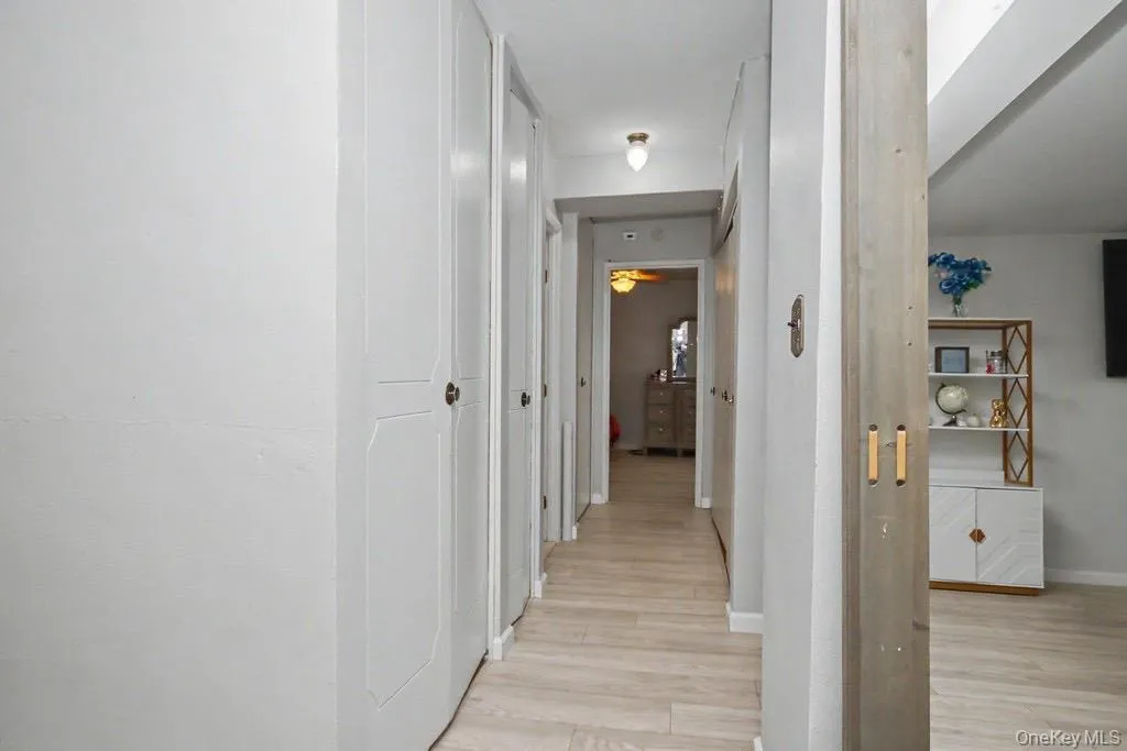 7 Balint Drive, Yonkers, NY, 2 Bedrooms Bedrooms, 5 Rooms Rooms,1 BathroomBathrooms,Residential,For Rent,Balint,0,1007068 7 Balint Drive, Yonkers, NY, 2 Bedrooms Bedrooms, 5 Rooms Rooms,1 BathroomBathrooms,Residential,For Rent,Balint,0,1007068