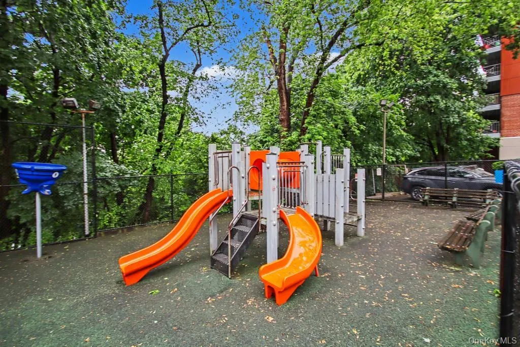 7 Balint Drive, Yonkers, NY, 2 Bedrooms Bedrooms, 5 Rooms Rooms,1 BathroomBathrooms,Residential,For Rent,Balint,0,1007068 7 Balint Drive, Yonkers, NY, 2 Bedrooms Bedrooms, 5 Rooms Rooms,1 BathroomBathrooms,Residential,For Rent,Balint,0,1007068