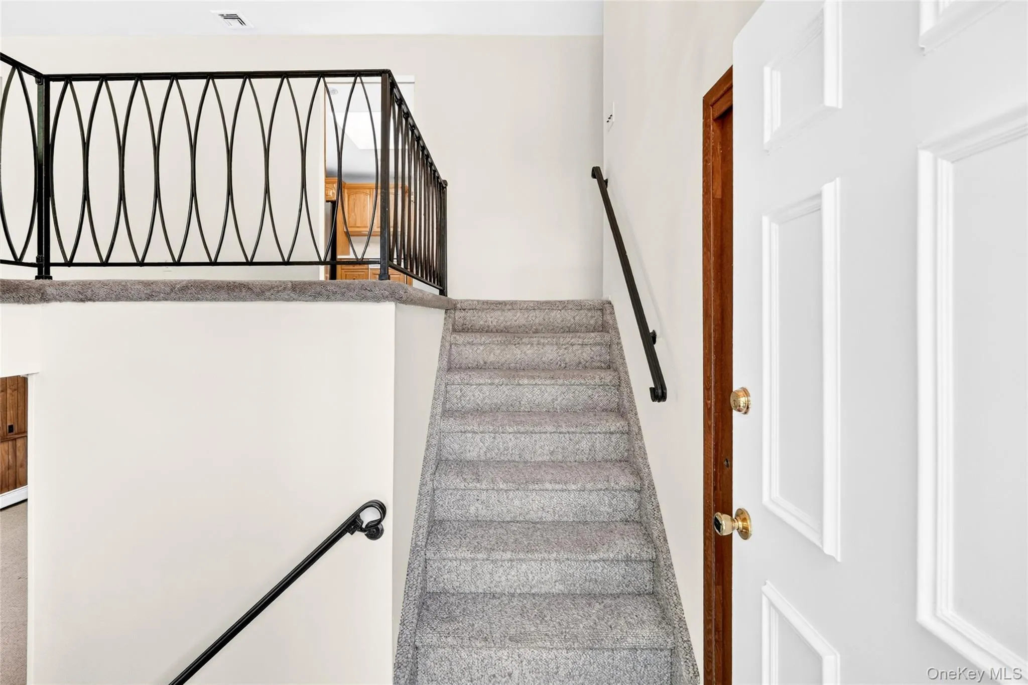 81 Poplar Street, Clarkstown, NY, 4 Bedrooms Bedrooms, 9 Rooms Rooms,3 BathroomsBathrooms,Residential,For Rent,Poplar,0,1007069 81 Poplar Street, Clarkstown, NY, 4 Bedrooms Bedrooms, 9 Rooms Rooms,3 BathroomsBathrooms,Residential,For Rent,Poplar,0,1007069