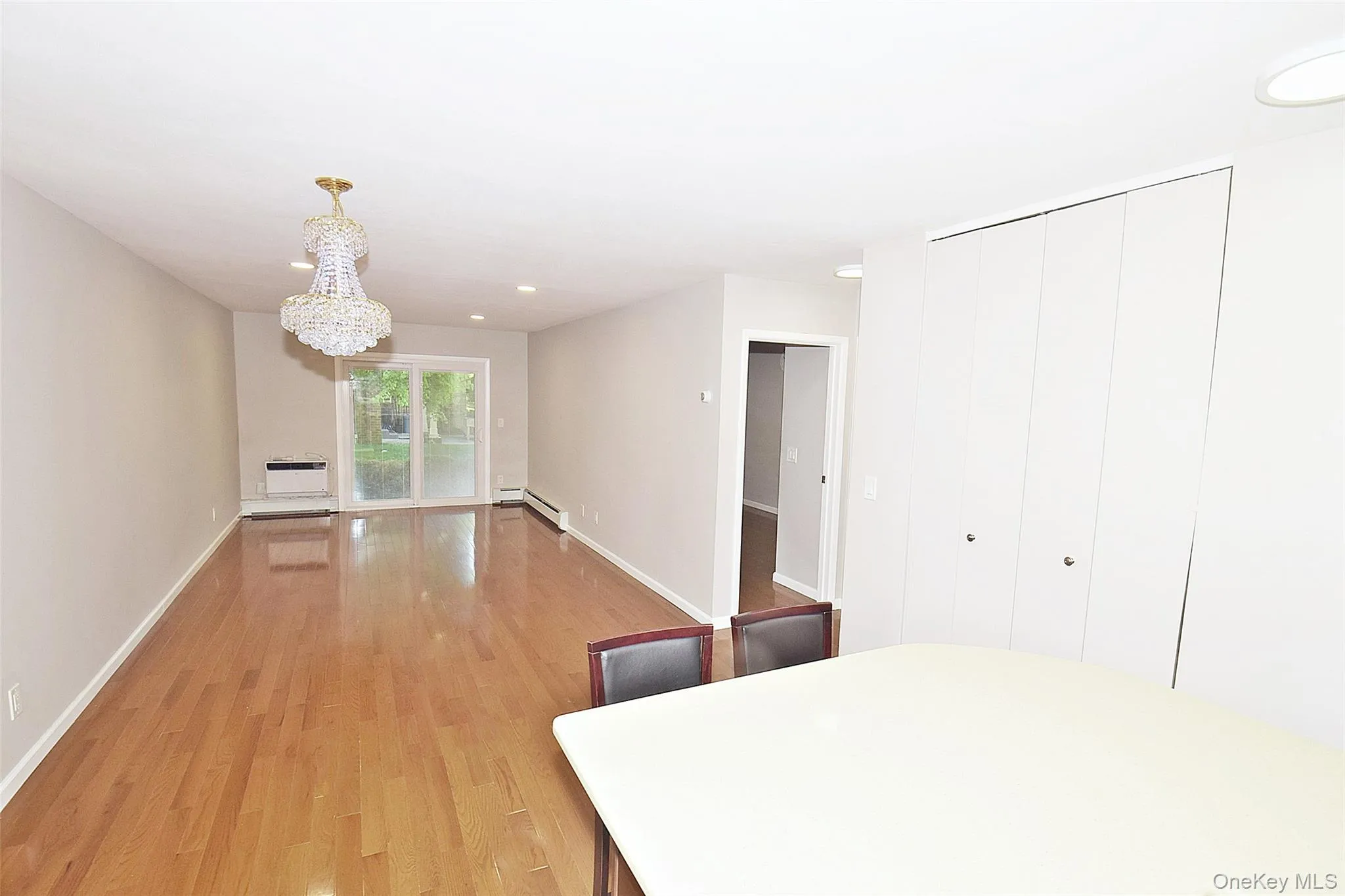 20804 Robert Road, New York, NY, 1 Bedroom Bedrooms, 3 Rooms Rooms,1 BathroomBathrooms,Residential Lease,For Rent,Robert,0,1007080 20804 Robert Road, New York, NY, 1 Bedroom Bedrooms, 3 Rooms Rooms,1 BathroomBathrooms,Residential Lease,For Rent,Robert,0,1007080