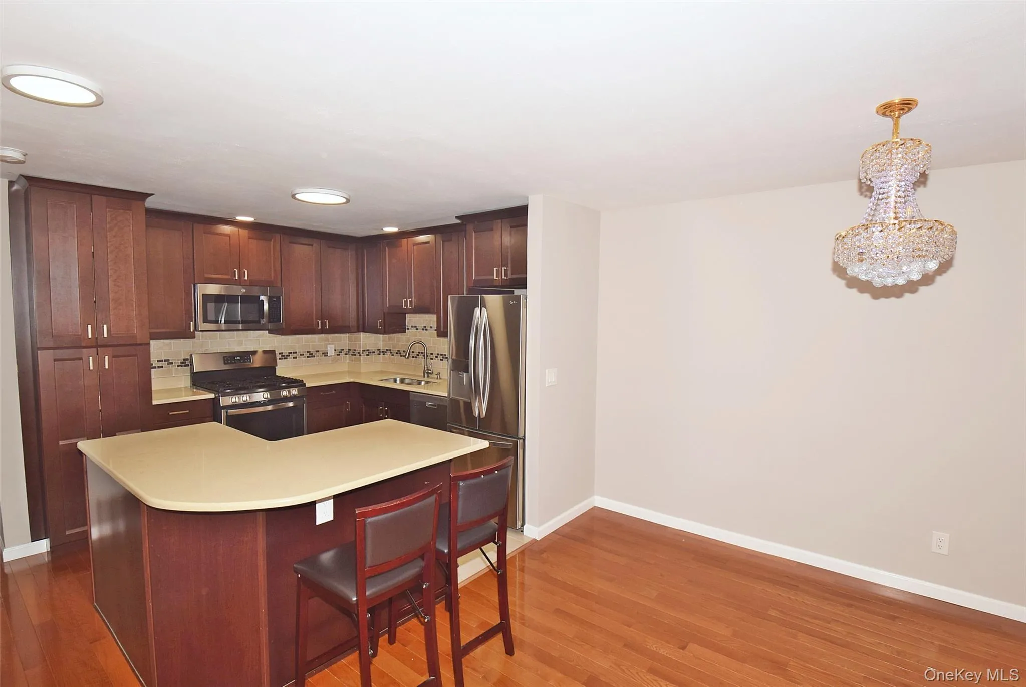 20804 Robert Road, New York, NY, 1 Bedroom Bedrooms, 3 Rooms Rooms,1 BathroomBathrooms,Residential Lease,For Rent,Robert,0,1007080 20804 Robert Road, New York, NY, 1 Bedroom Bedrooms, 3 Rooms Rooms,1 BathroomBathrooms,Residential Lease,For Rent,Robert,0,1007080