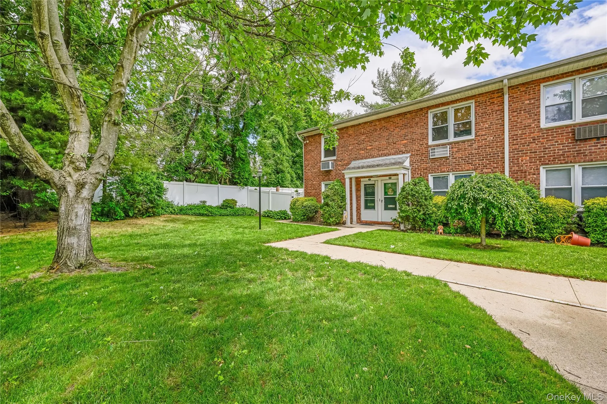 1600 Grand A Avenue, Hempstead, NY, 2 Bedrooms Bedrooms, 5 Rooms Rooms,1 BathroomBathrooms,Residential,For Rent,Grand A,0,1007081 1600 Grand A Avenue, Hempstead, NY, 2 Bedrooms Bedrooms, 5 Rooms Rooms,1 BathroomBathrooms,Residential,For Rent,Grand A,0,1007081