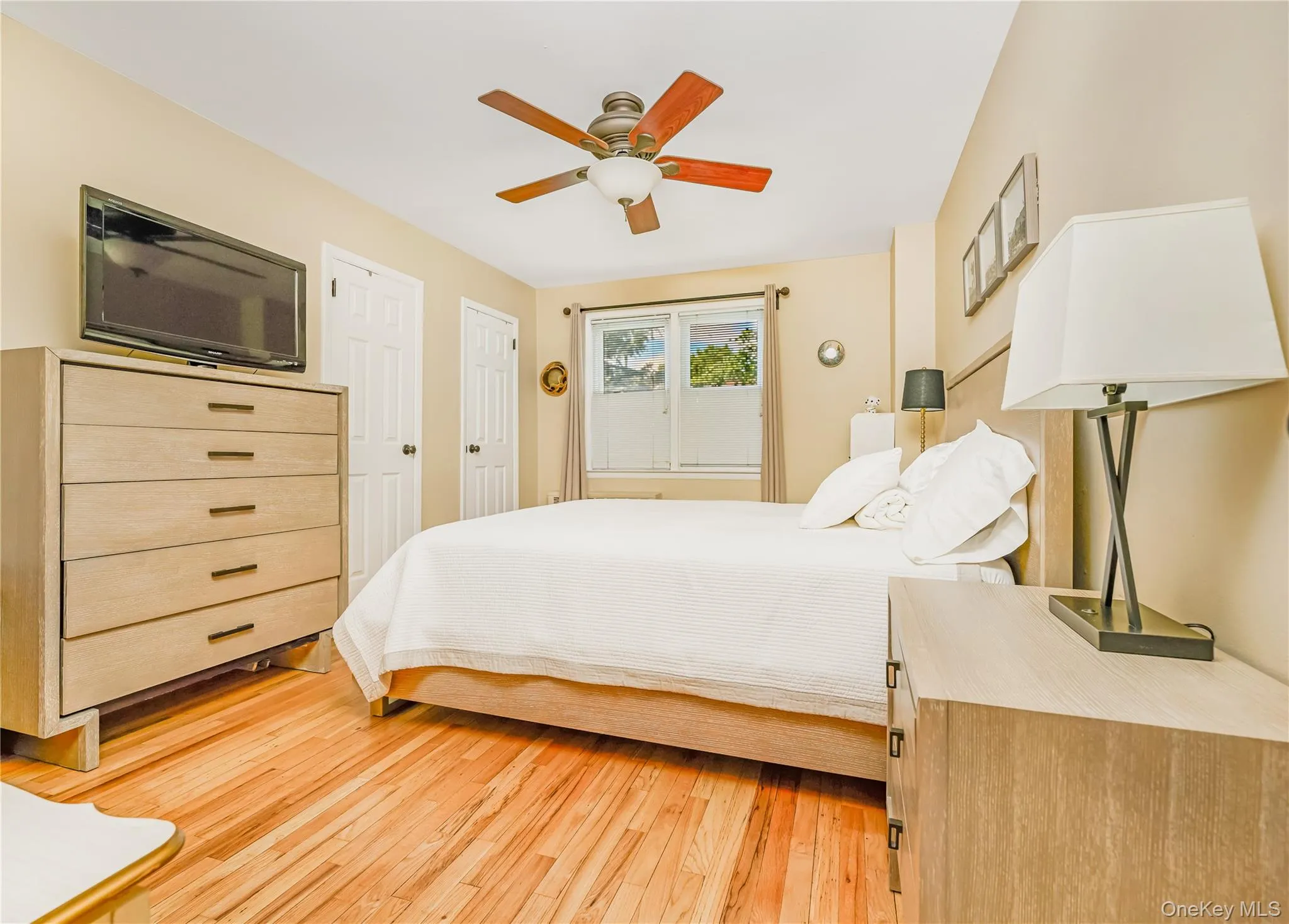 1600 Grand A Avenue, Hempstead, NY, 2 Bedrooms Bedrooms, 5 Rooms Rooms,1 BathroomBathrooms,Residential,For Rent,Grand A,0,1007081 1600 Grand A Avenue, Hempstead, NY, 2 Bedrooms Bedrooms, 5 Rooms Rooms,1 BathroomBathrooms,Residential,For Rent,Grand A,0,1007081