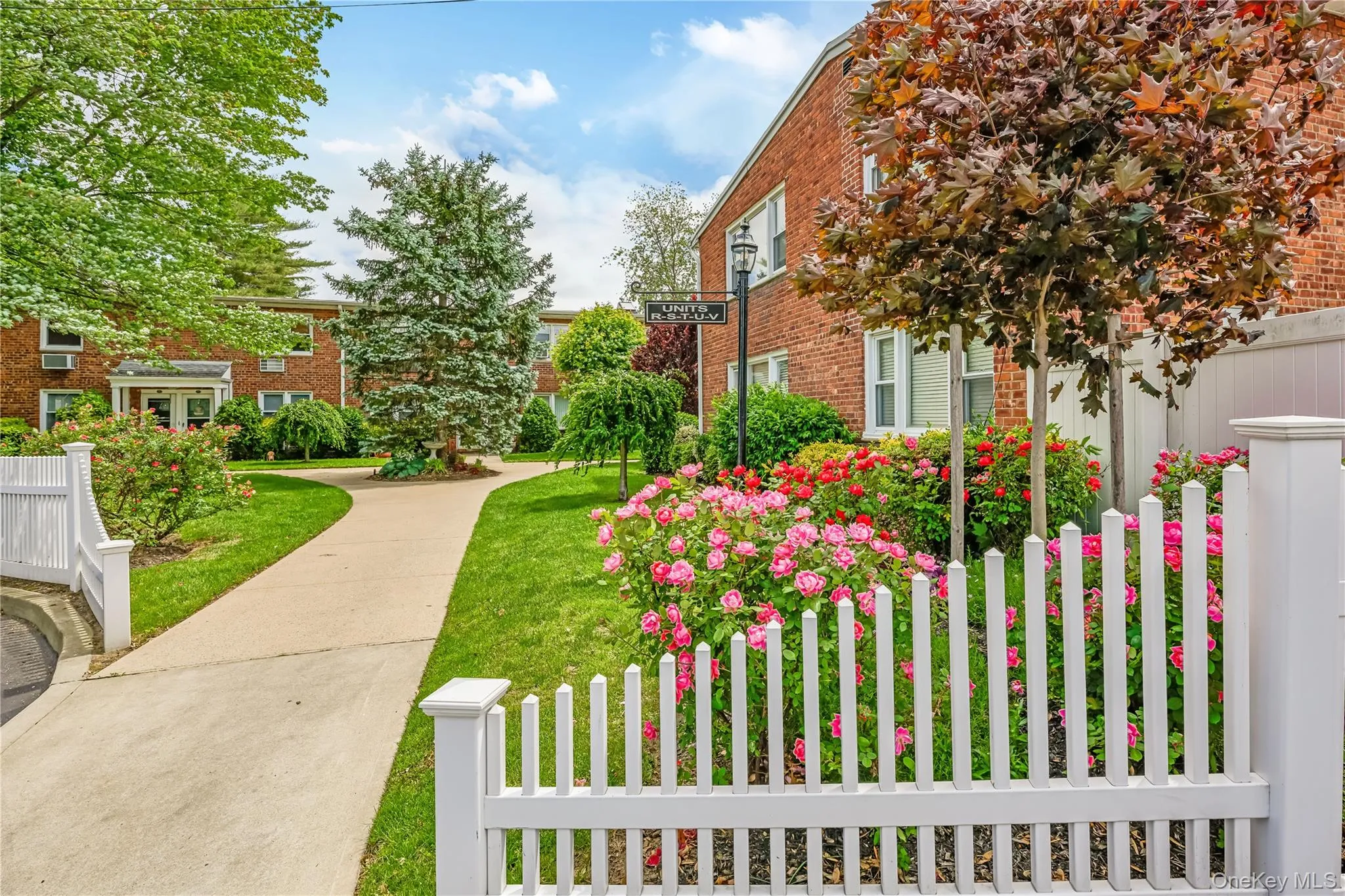 1600 Grand A Avenue, Hempstead, NY, 2 Bedrooms Bedrooms, 5 Rooms Rooms,1 BathroomBathrooms,Residential,For Rent,Grand A,0,1007081 1600 Grand A Avenue, Hempstead, NY, 2 Bedrooms Bedrooms, 5 Rooms Rooms,1 BathroomBathrooms,Residential,For Rent,Grand A,0,1007081