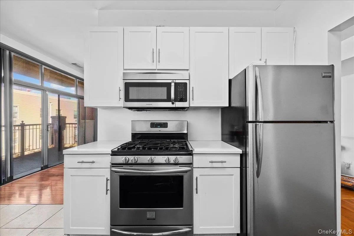 566 Louisiana Avenue, New York, NY, 3 Bedrooms Bedrooms, 6 Rooms Rooms,2 BathroomsBathrooms,Residential,For Rent,Louisiana,0,1007083 566 Louisiana Avenue, New York, NY, 3 Bedrooms Bedrooms, 6 Rooms Rooms,2 BathroomsBathrooms,Residential,For Rent,Louisiana,0,1007083