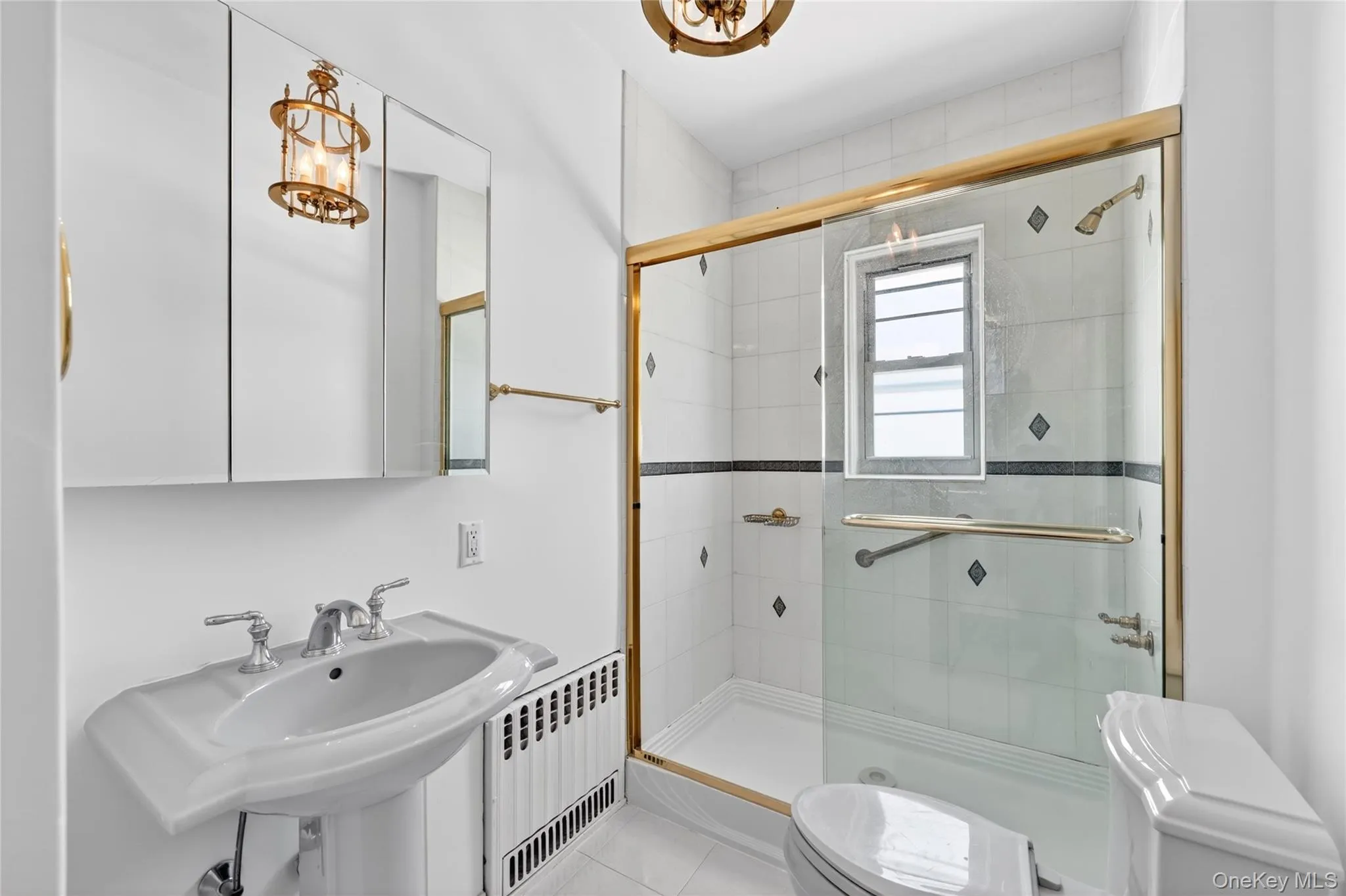 Full Hall Bathroom with Walk-In Shower Full Hall Bathroom with Walk-In Shower