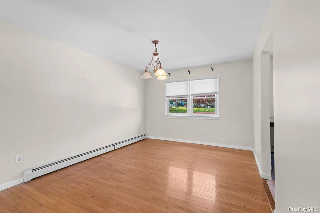9 Jackson Street, Woodbury, NY, 4 Bedrooms Bedrooms, 7 Rooms Rooms,3 BathroomsBathrooms,Residential Lease,For Rent,Jackson,0,1007089 9 Jackson Street, Woodbury, NY, 4 Bedrooms Bedrooms, 7 Rooms Rooms,3 BathroomsBathrooms,Residential Lease,For Rent,Jackson,0,1007089