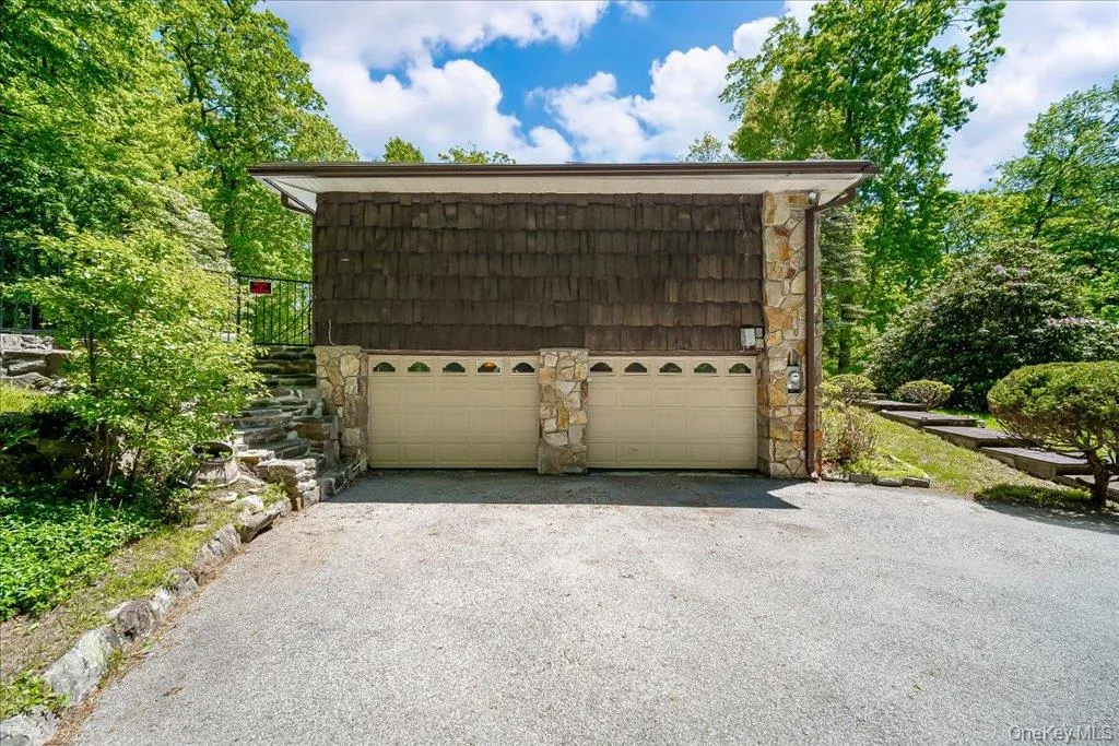 31 Dogwood Hills Road, Newburgh (town), NY, 3 Bedrooms Bedrooms, 11 Rooms Rooms,3 BathroomsBathrooms,Residential,For Rent,Dogwood Hills,0,1007092 31 Dogwood Hills Road, Newburgh (town), NY, 3 Bedrooms Bedrooms, 11 Rooms Rooms,3 BathroomsBathrooms,Residential,For Rent,Dogwood Hills,0,1007092