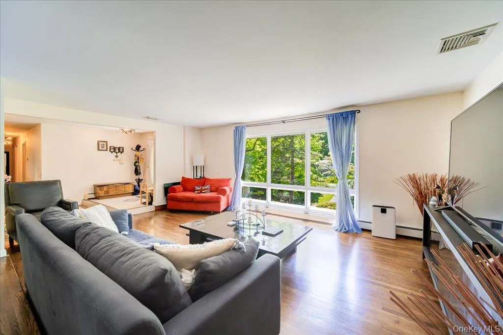 31 Dogwood Hills Road, Newburgh (town), NY, 3 Bedrooms Bedrooms, 11 Rooms Rooms,3 BathroomsBathrooms,Residential,For Rent,Dogwood Hills,0,1007092 31 Dogwood Hills Road, Newburgh (town), NY, 3 Bedrooms Bedrooms, 11 Rooms Rooms,3 BathroomsBathrooms,Residential,For Rent,Dogwood Hills,0,1007092