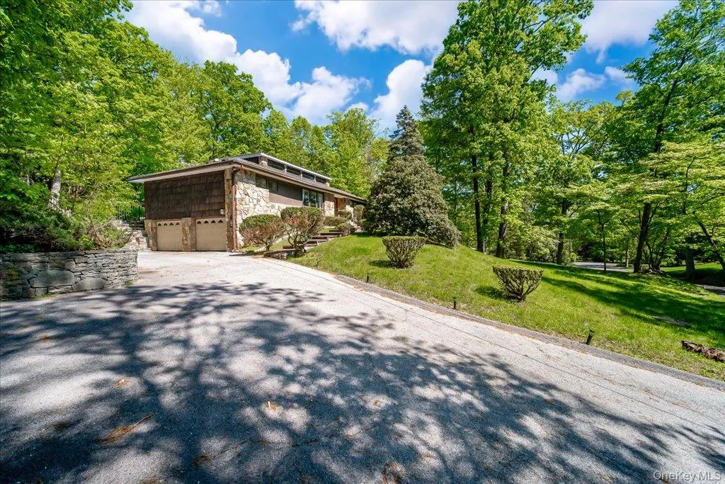31 Dogwood Hills Road, Newburgh (town), NY, 3 Bedrooms Bedrooms, 11 Rooms Rooms,3 BathroomsBathrooms,Residential,For Rent,Dogwood Hills,0,1007092 31 Dogwood Hills Road, Newburgh (town), NY, 3 Bedrooms Bedrooms, 11 Rooms Rooms,3 BathroomsBathrooms,Residential,For Rent,Dogwood Hills,0,1007092