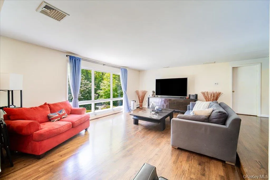 31 Dogwood Hills Road, Newburgh (town), NY, 3 Bedrooms Bedrooms, 11 Rooms Rooms,3 BathroomsBathrooms,Residential,For Rent,Dogwood Hills,0,1007092 31 Dogwood Hills Road, Newburgh (town), NY, 3 Bedrooms Bedrooms, 11 Rooms Rooms,3 BathroomsBathrooms,Residential,For Rent,Dogwood Hills,0,1007092