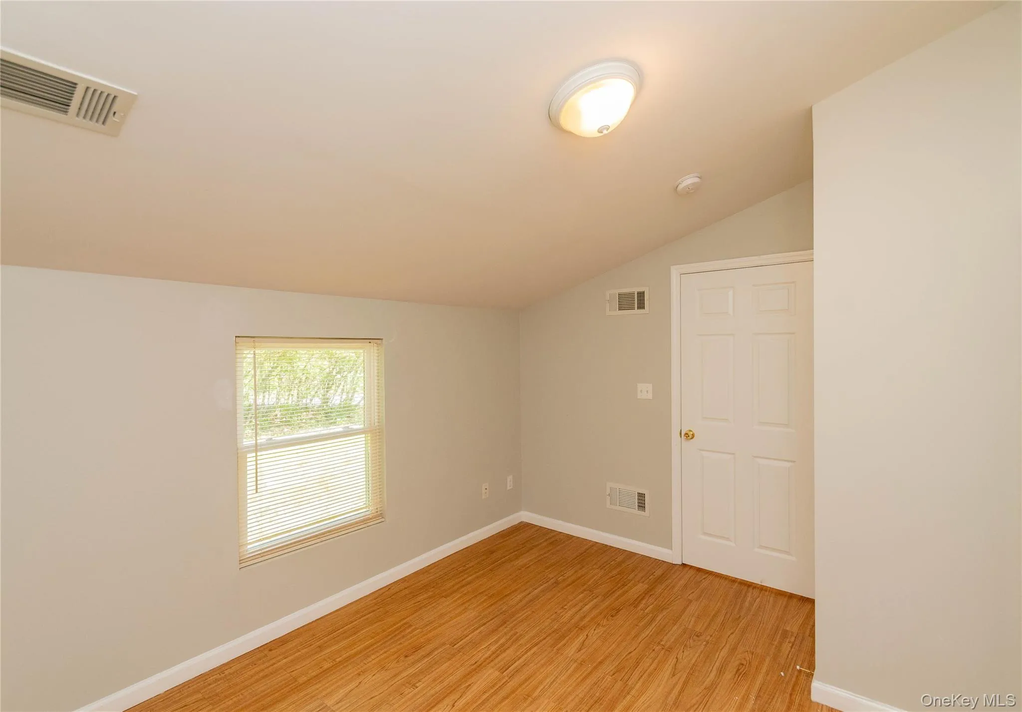 797 Forest Glen Road, Monroe, NY, 2 Bedrooms Bedrooms, 5 Rooms Rooms,1 BathroomBathrooms,Residential Lease,For Rent,Forest Glen,0,1007098 797 Forest Glen Road, Monroe, NY, 2 Bedrooms Bedrooms, 5 Rooms Rooms,1 BathroomBathrooms,Residential Lease,For Rent,Forest Glen,0,1007098