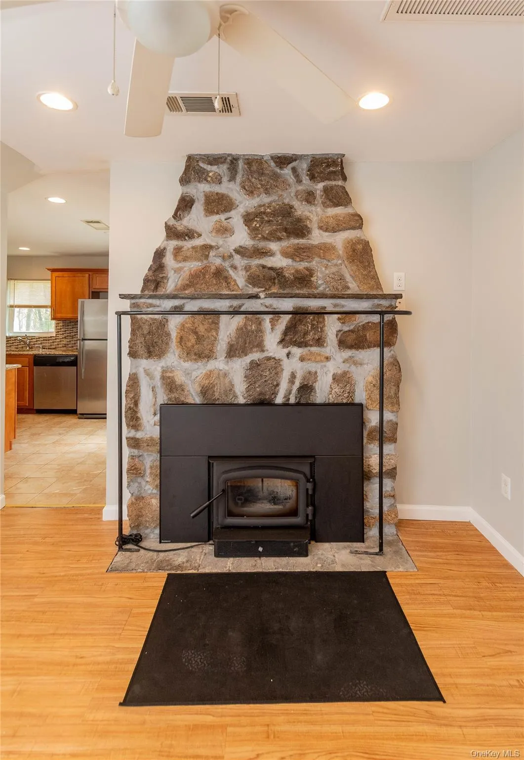 797 Forest Glen Road, Monroe, NY, 2 Bedrooms Bedrooms, 5 Rooms Rooms,1 BathroomBathrooms,Residential Lease,For Rent,Forest Glen,0,1007098 797 Forest Glen Road, Monroe, NY, 2 Bedrooms Bedrooms, 5 Rooms Rooms,1 BathroomBathrooms,Residential Lease,For Rent,Forest Glen,0,1007098
