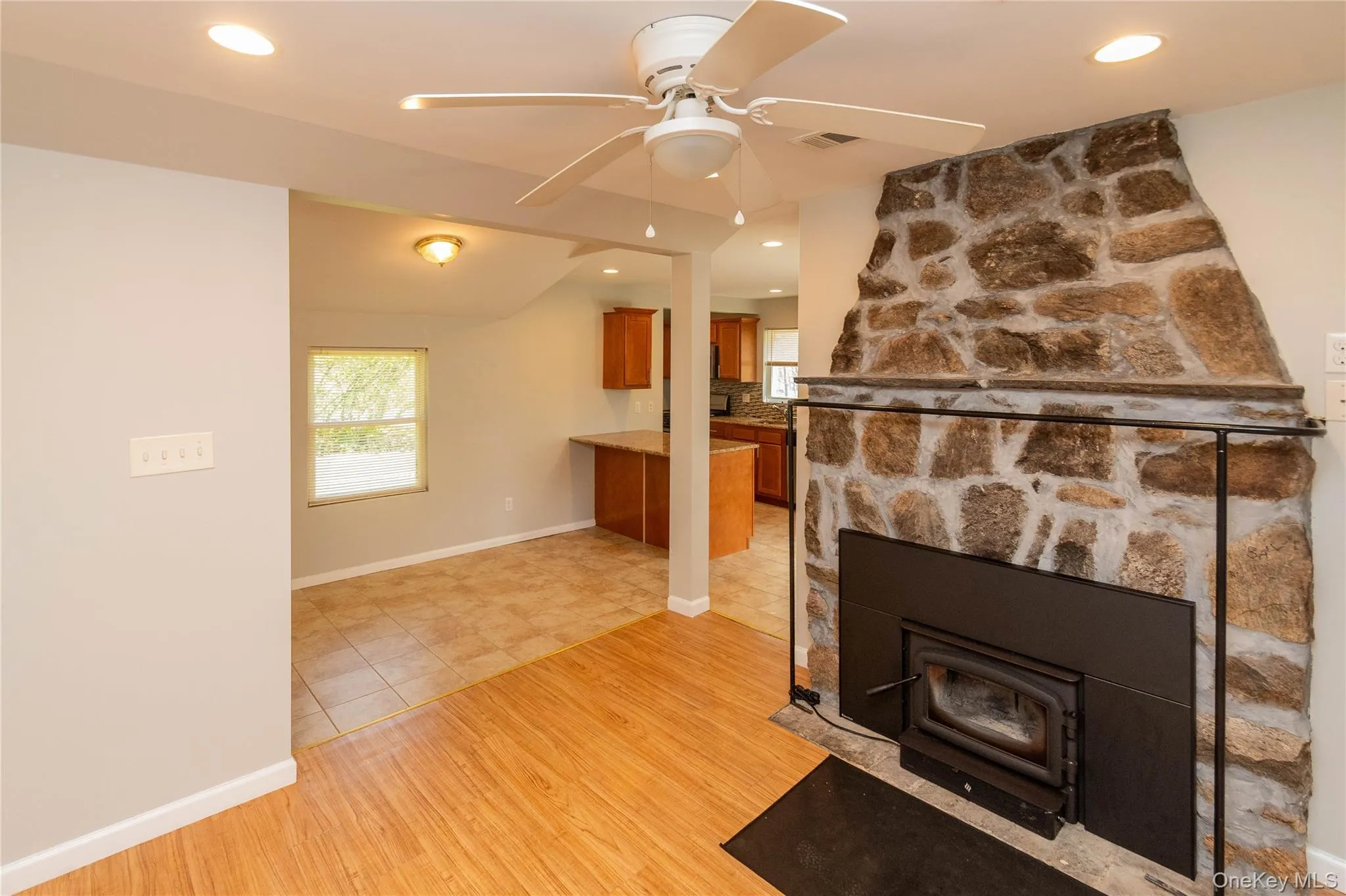 797 Forest Glen Road, Monroe, NY, 2 Bedrooms Bedrooms, 5 Rooms Rooms,1 BathroomBathrooms,Residential Lease,For Rent,Forest Glen,0,1007098 797 Forest Glen Road, Monroe, NY, 2 Bedrooms Bedrooms, 5 Rooms Rooms,1 BathroomBathrooms,Residential Lease,For Rent,Forest Glen,0,1007098