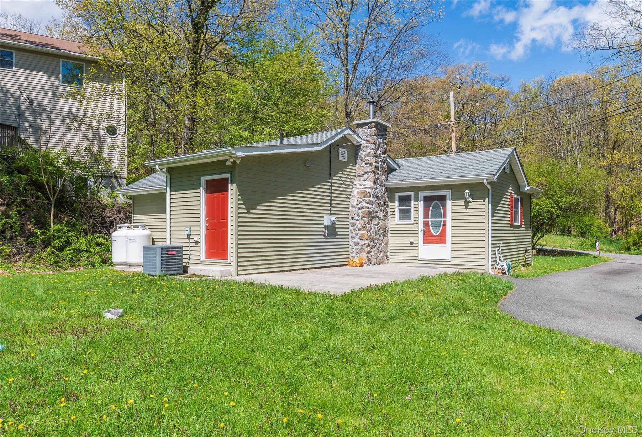 797 Forest Glen Road, Monroe, NY, 2 Bedrooms Bedrooms, 5 Rooms Rooms,1 BathroomBathrooms,Residential Lease,For Rent,Forest Glen,0,1007098 797 Forest Glen Road, Monroe, NY, 2 Bedrooms Bedrooms, 5 Rooms Rooms,1 BathroomBathrooms,Residential Lease,For Rent,Forest Glen,0,1007098