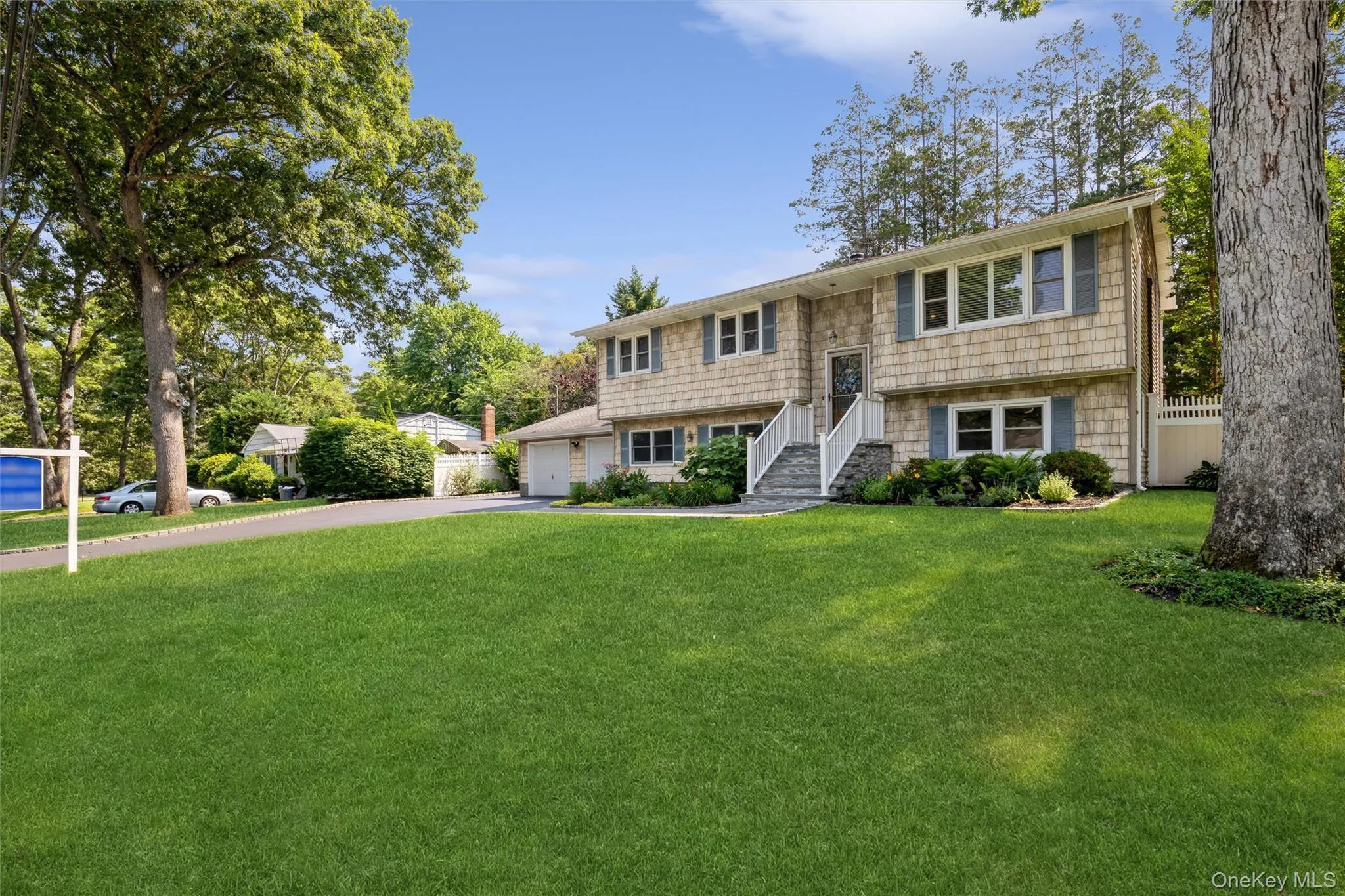 115 Clarendon Road, Brookhaven, NY, 4 Bedrooms Bedrooms, 12 Rooms Rooms,2 BathroomsBathrooms,Residential,For Rent,Clarendon,0,1007101 115 Clarendon Road, Brookhaven, NY, 4 Bedrooms Bedrooms, 12 Rooms Rooms,2 BathroomsBathrooms,Residential,For Rent,Clarendon,0,1007101