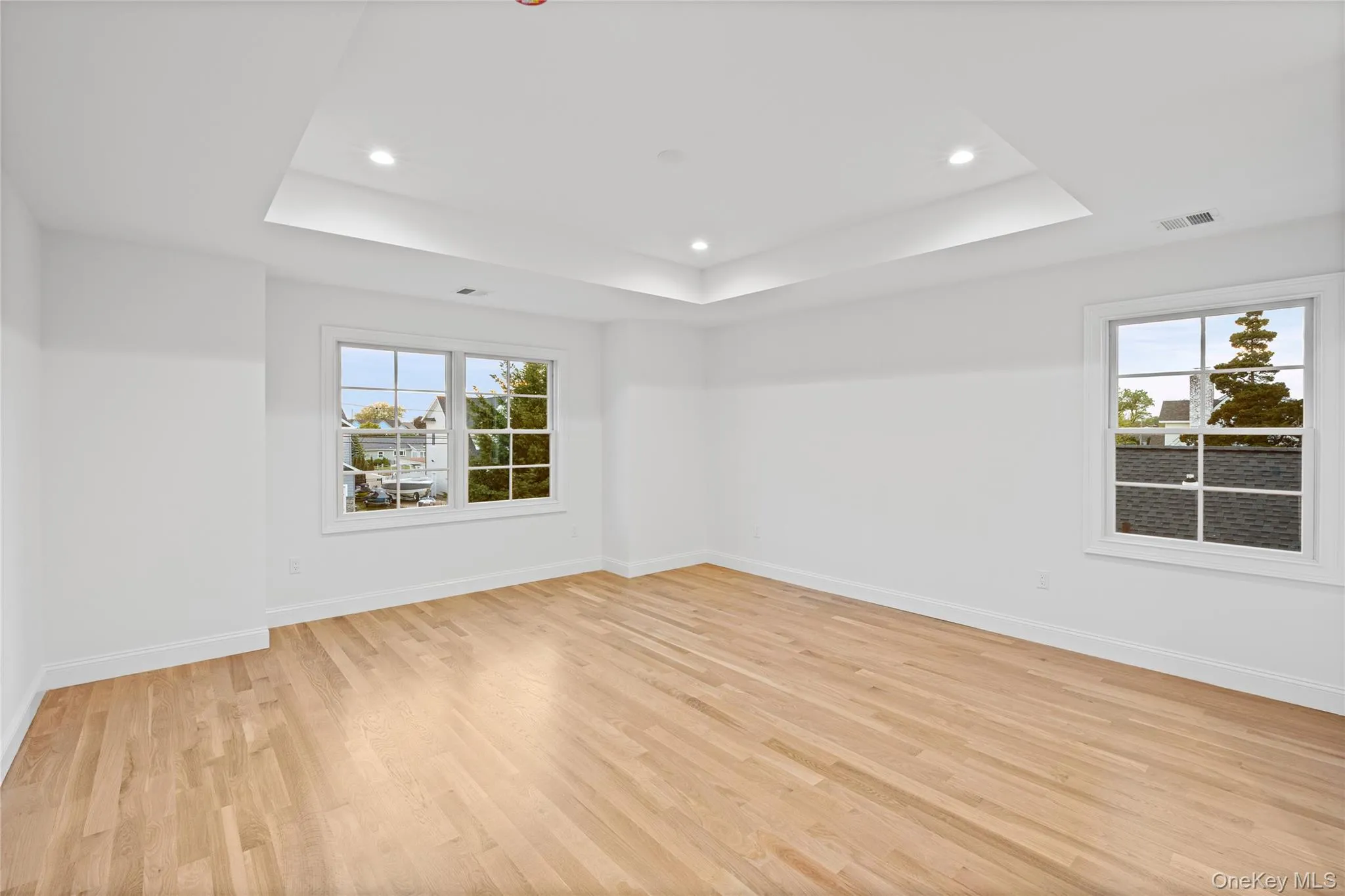 92 Biltmore Boulevard, Oyster Bay, NY, 4 Bedrooms Bedrooms, 8 Rooms Rooms,3 BathroomsBathrooms,Residential,For Rent,Biltmore,0,1007110 92 Biltmore Boulevard, Oyster Bay, NY, 4 Bedrooms Bedrooms, 8 Rooms Rooms,3 BathroomsBathrooms,Residential,For Rent,Biltmore,0,1007110
