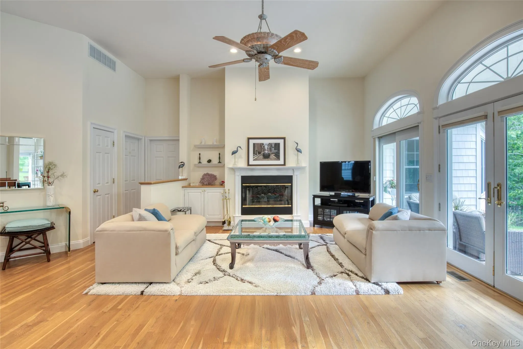 78 Channing Cross, Southampton, NY, 3 Bedrooms Bedrooms, 11 Rooms Rooms,3 BathroomsBathrooms,Residential,For Rent,Channing Cross,0,1007114 78 Channing Cross, Southampton, NY, 3 Bedrooms Bedrooms, 11 Rooms Rooms,3 BathroomsBathrooms,Residential,For Rent,Channing Cross,0,1007114