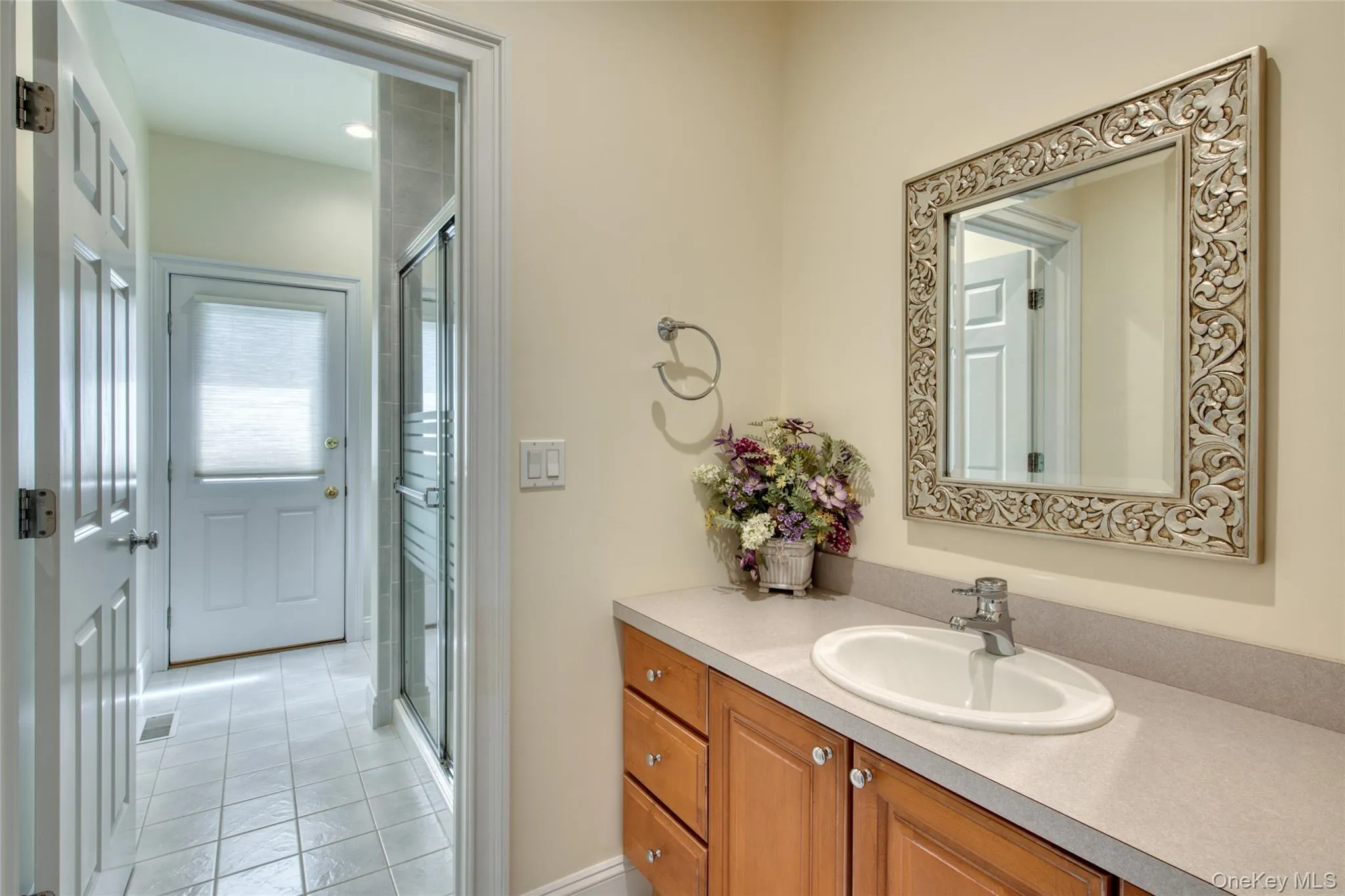 78 Channing Cross, Southampton, NY, 3 Bedrooms Bedrooms, 11 Rooms Rooms,3 BathroomsBathrooms,Residential,For Rent,Channing Cross,0,1007114 78 Channing Cross, Southampton, NY, 3 Bedrooms Bedrooms, 11 Rooms Rooms,3 BathroomsBathrooms,Residential,For Rent,Channing Cross,0,1007114