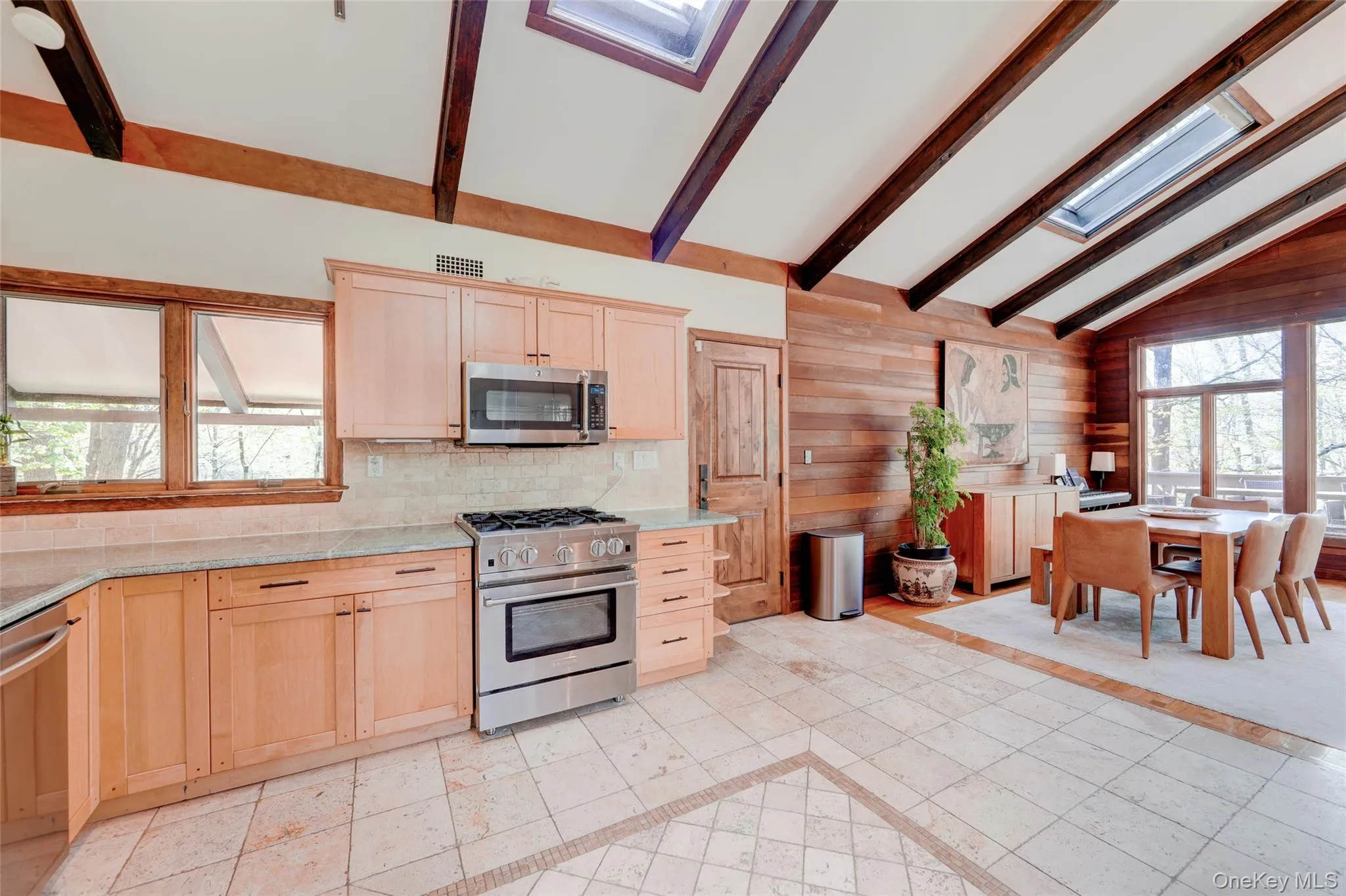 380 Long Ridge Road, Pound Ridge, NY, 3 Bedrooms Bedrooms, 12 Rooms Rooms,2 BathroomsBathrooms,Residential,For Rent,Long Ridge,0,1007115 380 Long Ridge Road, Pound Ridge, NY, 3 Bedrooms Bedrooms, 12 Rooms Rooms,2 BathroomsBathrooms,Residential,For Rent,Long Ridge,0,1007115