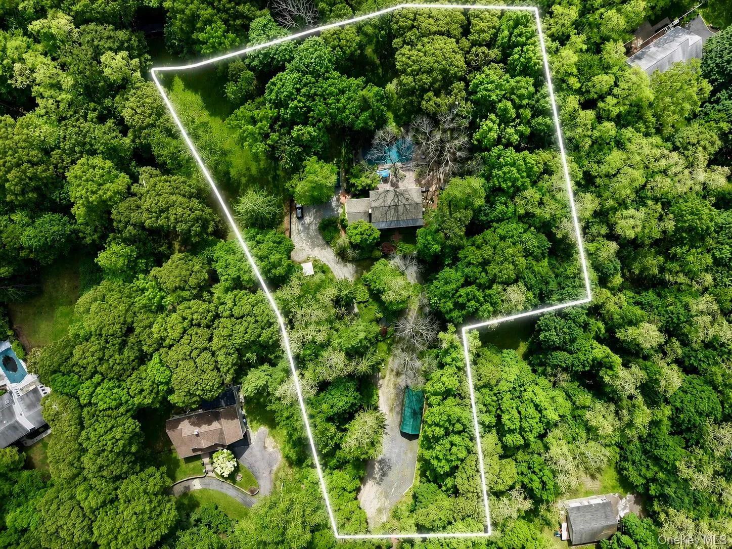 77 Shore Road, Brookhaven, NY, 5 Bedrooms Bedrooms, 11 Rooms Rooms,2 BathroomsBathrooms,Residential,For Rent,Shore,0,1007118 77 Shore Road, Brookhaven, NY, 5 Bedrooms Bedrooms, 11 Rooms Rooms,2 BathroomsBathrooms,Residential,For Rent,Shore,0,1007118