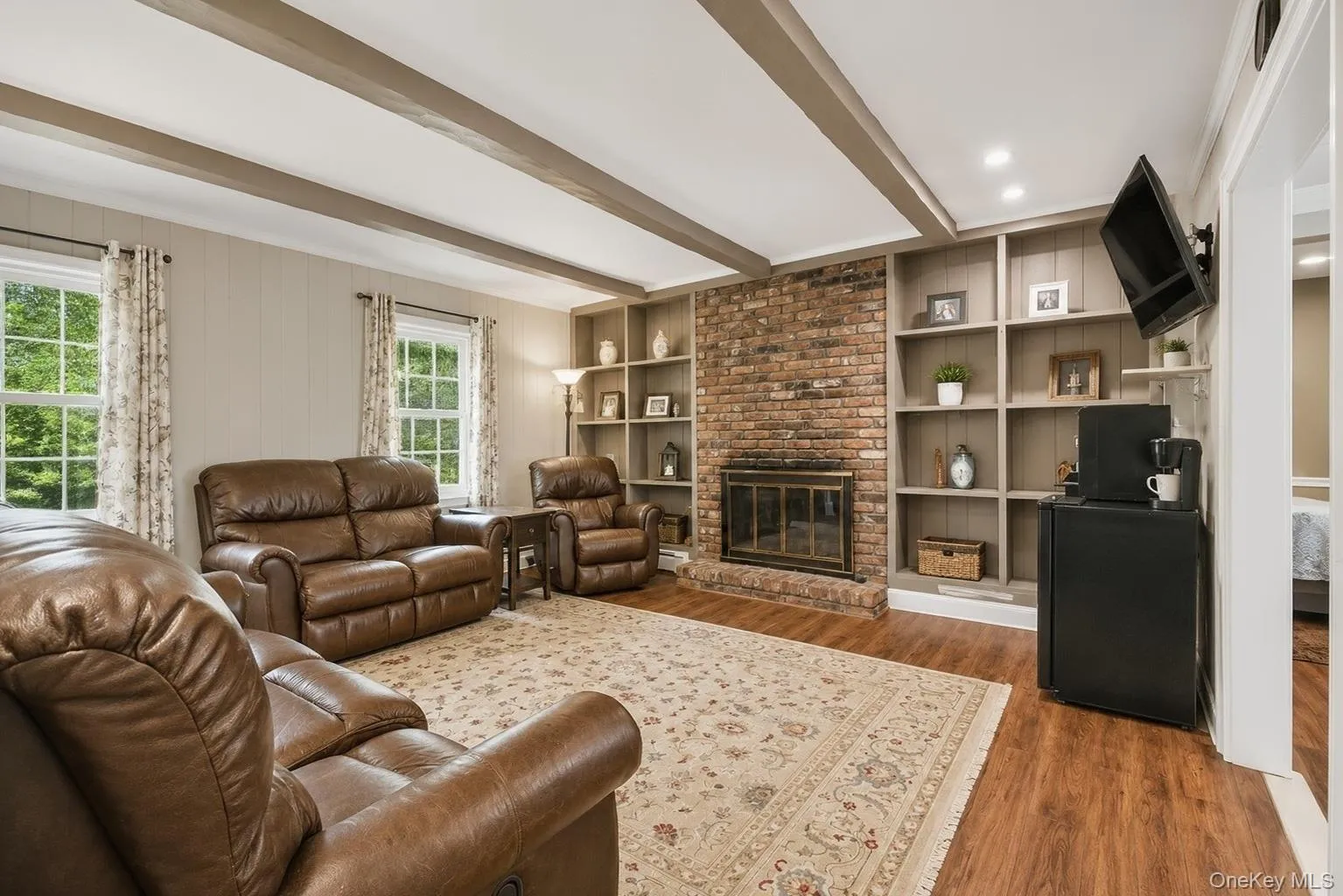77 Shore Road, Brookhaven, NY, 5 Bedrooms Bedrooms, 11 Rooms Rooms,2 BathroomsBathrooms,Residential,For Rent,Shore,0,1007118 77 Shore Road, Brookhaven, NY, 5 Bedrooms Bedrooms, 11 Rooms Rooms,2 BathroomsBathrooms,Residential,For Rent,Shore,0,1007118