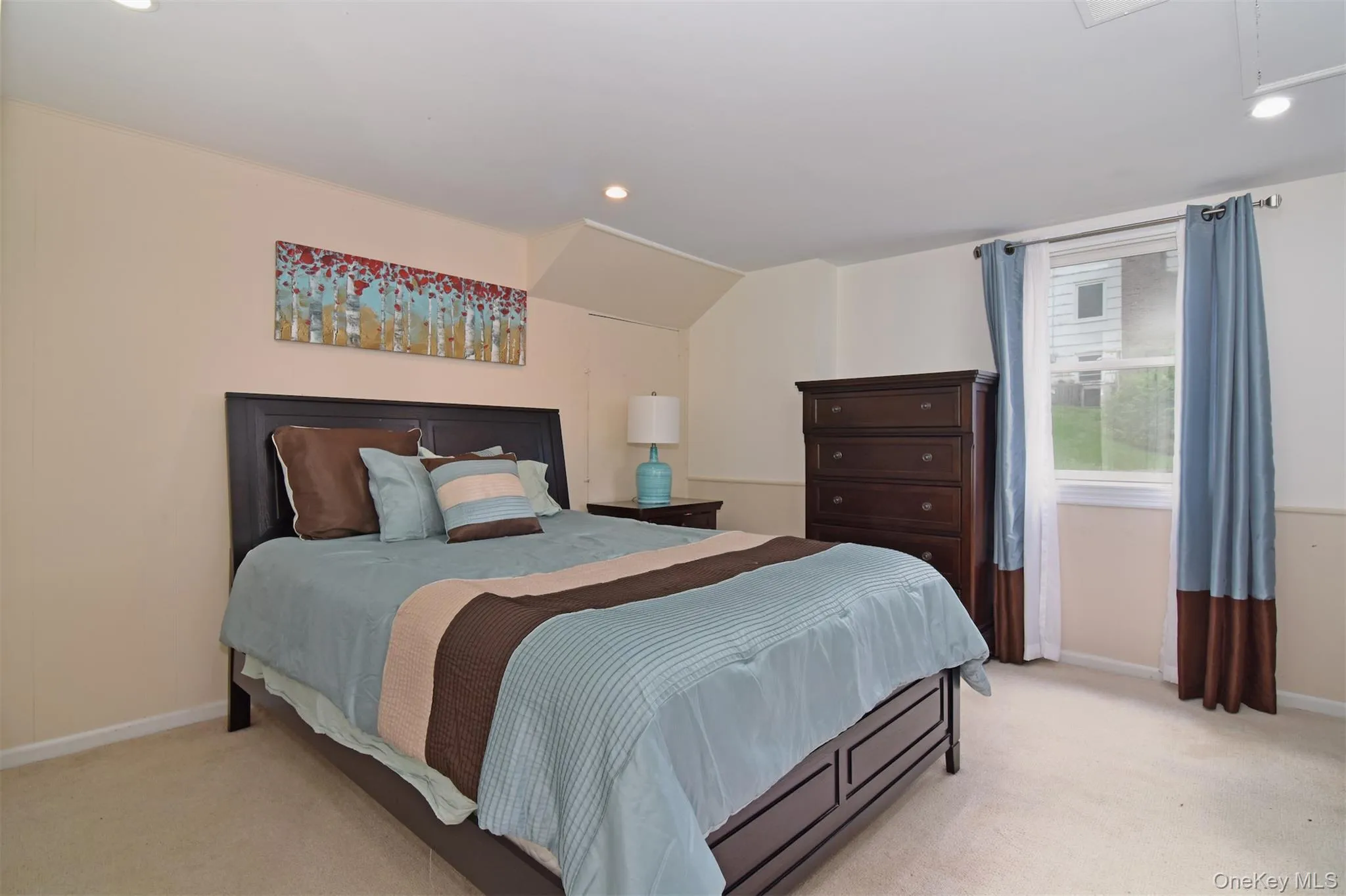 Lower level Bedroom or Den Lower level Bedroom or Den