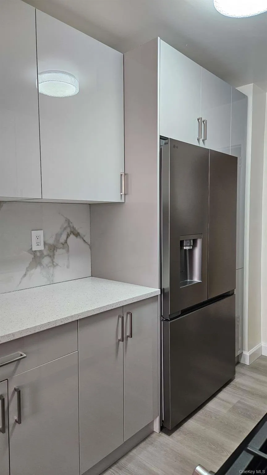 4255 Colden Street, New York, NY, 2 Bedrooms Bedrooms, 6 Rooms Rooms,1 BathroomBathrooms,Residential Lease,For Rent,Colden,0,1007121 4255 Colden Street, New York, NY, 2 Bedrooms Bedrooms, 6 Rooms Rooms,1 BathroomBathrooms,Residential Lease,For Rent,Colden,0,1007121