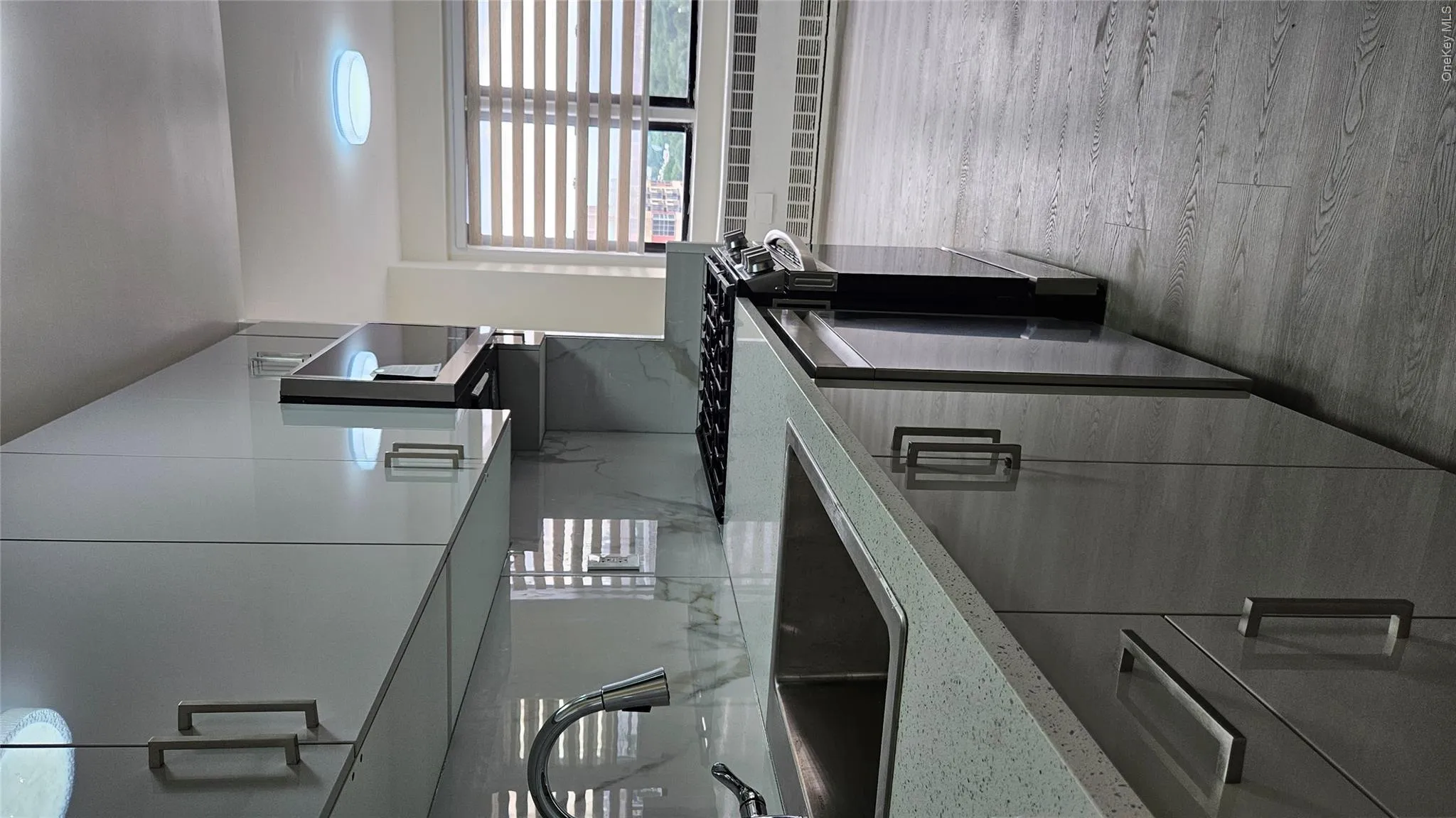 4255 Colden Street, New York, NY, 2 Bedrooms Bedrooms, 6 Rooms Rooms,1 BathroomBathrooms,Residential Lease,For Rent,Colden,0,1007121 4255 Colden Street, New York, NY, 2 Bedrooms Bedrooms, 6 Rooms Rooms,1 BathroomBathrooms,Residential Lease,For Rent,Colden,0,1007121