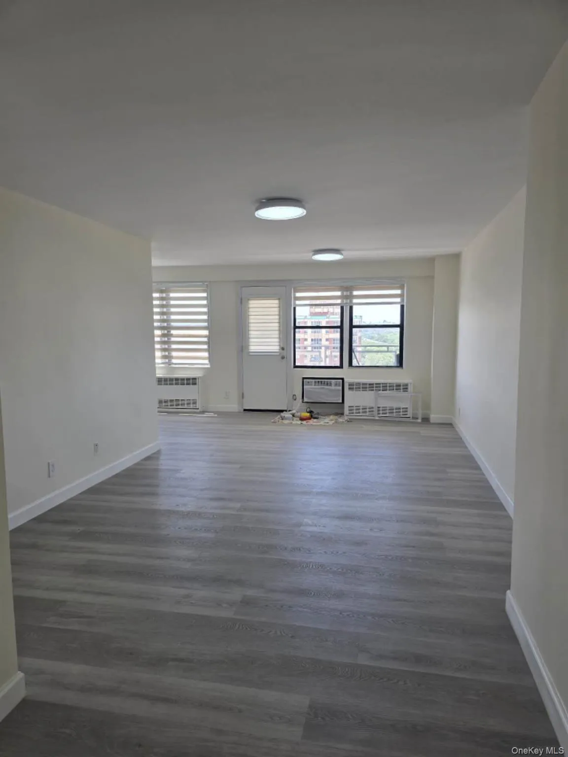 4255 Colden Street, New York, NY, 2 Bedrooms Bedrooms, 6 Rooms Rooms,1 BathroomBathrooms,Residential Lease,For Rent,Colden,0,1007121 4255 Colden Street, New York, NY, 2 Bedrooms Bedrooms, 6 Rooms Rooms,1 BathroomBathrooms,Residential Lease,For Rent,Colden,0,1007121