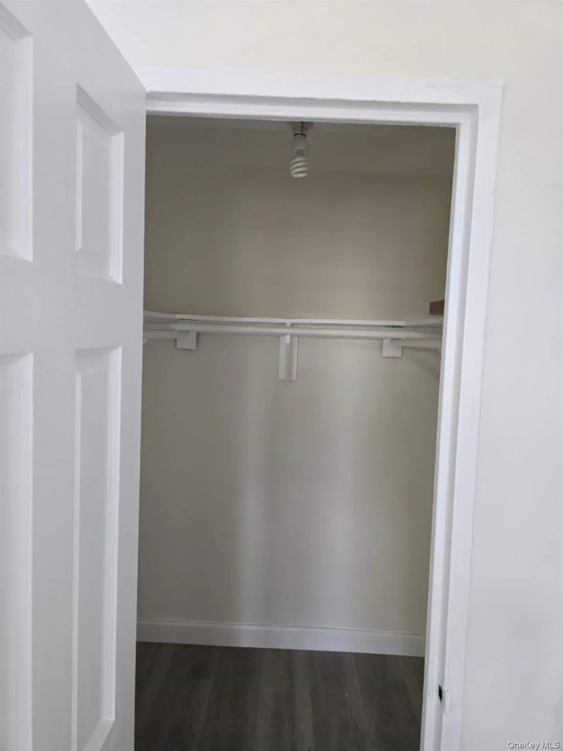 4255 Colden Street, New York, NY, 2 Bedrooms Bedrooms, 6 Rooms Rooms,1 BathroomBathrooms,Residential Lease,For Rent,Colden,0,1007121 4255 Colden Street, New York, NY, 2 Bedrooms Bedrooms, 6 Rooms Rooms,1 BathroomBathrooms,Residential Lease,For Rent,Colden,0,1007121