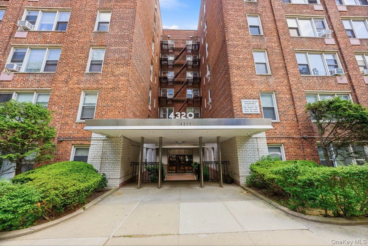 4320 Van Cortlandt, New York, NY, 1 Bedroom Bedrooms, 4 Rooms Rooms,1 BathroomBathrooms,Residential,For Rent,Van Cortlandt,0,1007125 4320 Van Cortlandt, New York, NY, 1 Bedroom Bedrooms, 4 Rooms Rooms,1 BathroomBathrooms,Residential,For Rent,Van Cortlandt,0,1007125