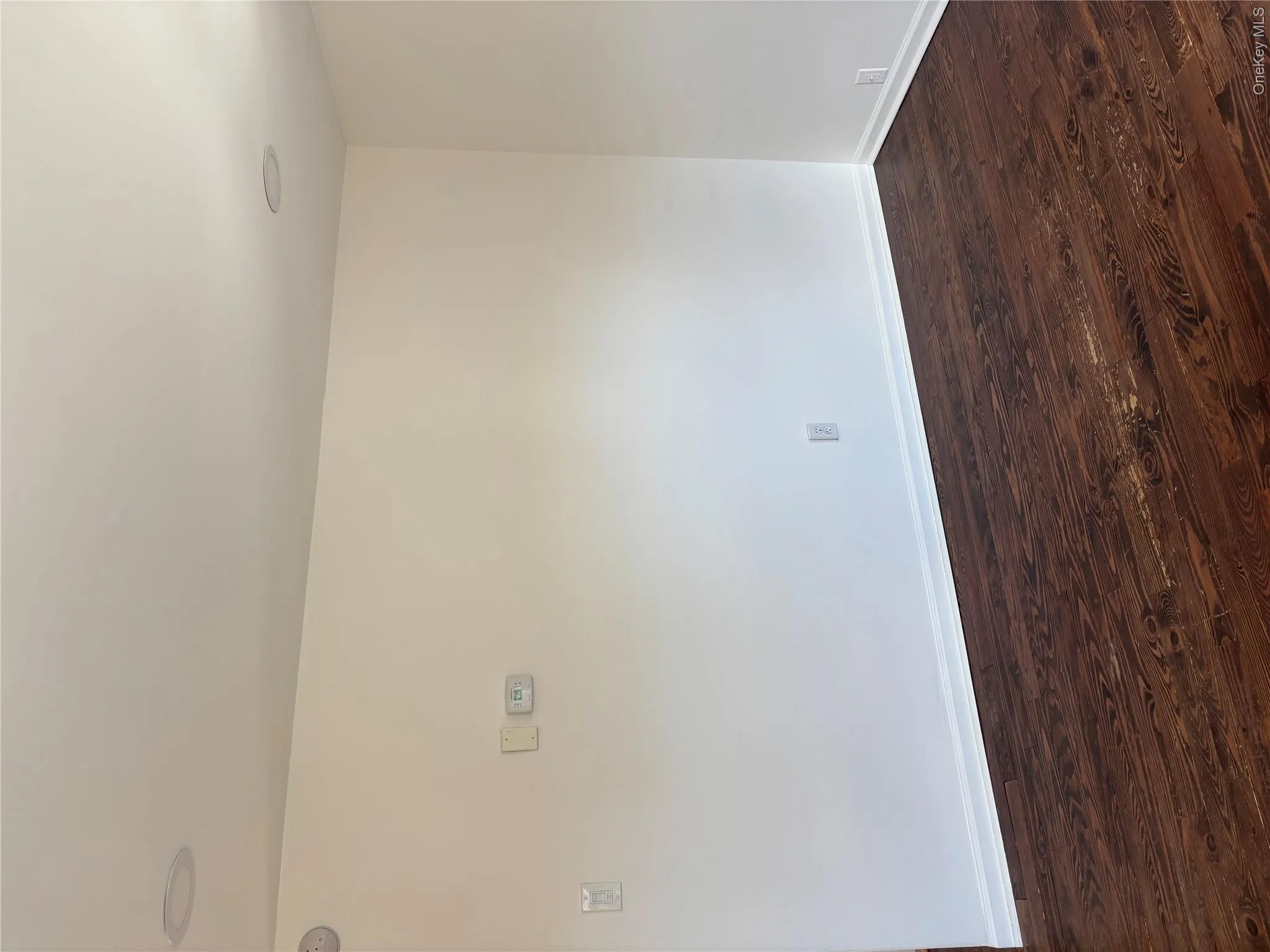 7 Thorne Street, Brookhaven, NY, 1 Bedroom Bedrooms, 4 Rooms Rooms,1 BathroomBathrooms,Residential Lease,For Rent,Thorne,0,1007129 7 Thorne Street, Brookhaven, NY, 1 Bedroom Bedrooms, 4 Rooms Rooms,1 BathroomBathrooms,Residential Lease,For Rent,Thorne,0,1007129