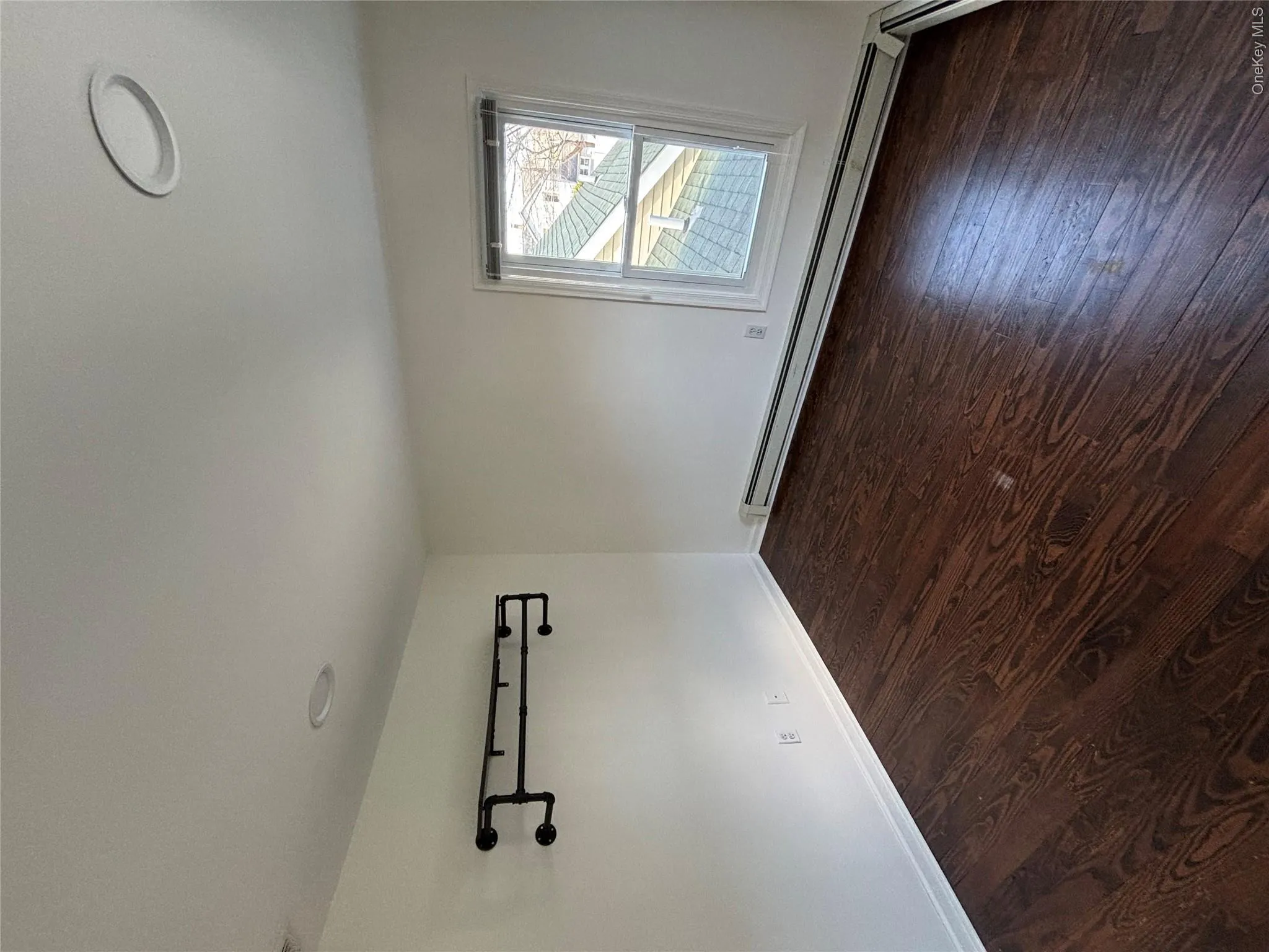 7 Thorne Street, Brookhaven, NY, 1 Bedroom Bedrooms, 4 Rooms Rooms,1 BathroomBathrooms,Residential Lease,For Rent,Thorne,0,1007129 7 Thorne Street, Brookhaven, NY, 1 Bedroom Bedrooms, 4 Rooms Rooms,1 BathroomBathrooms,Residential Lease,For Rent,Thorne,0,1007129