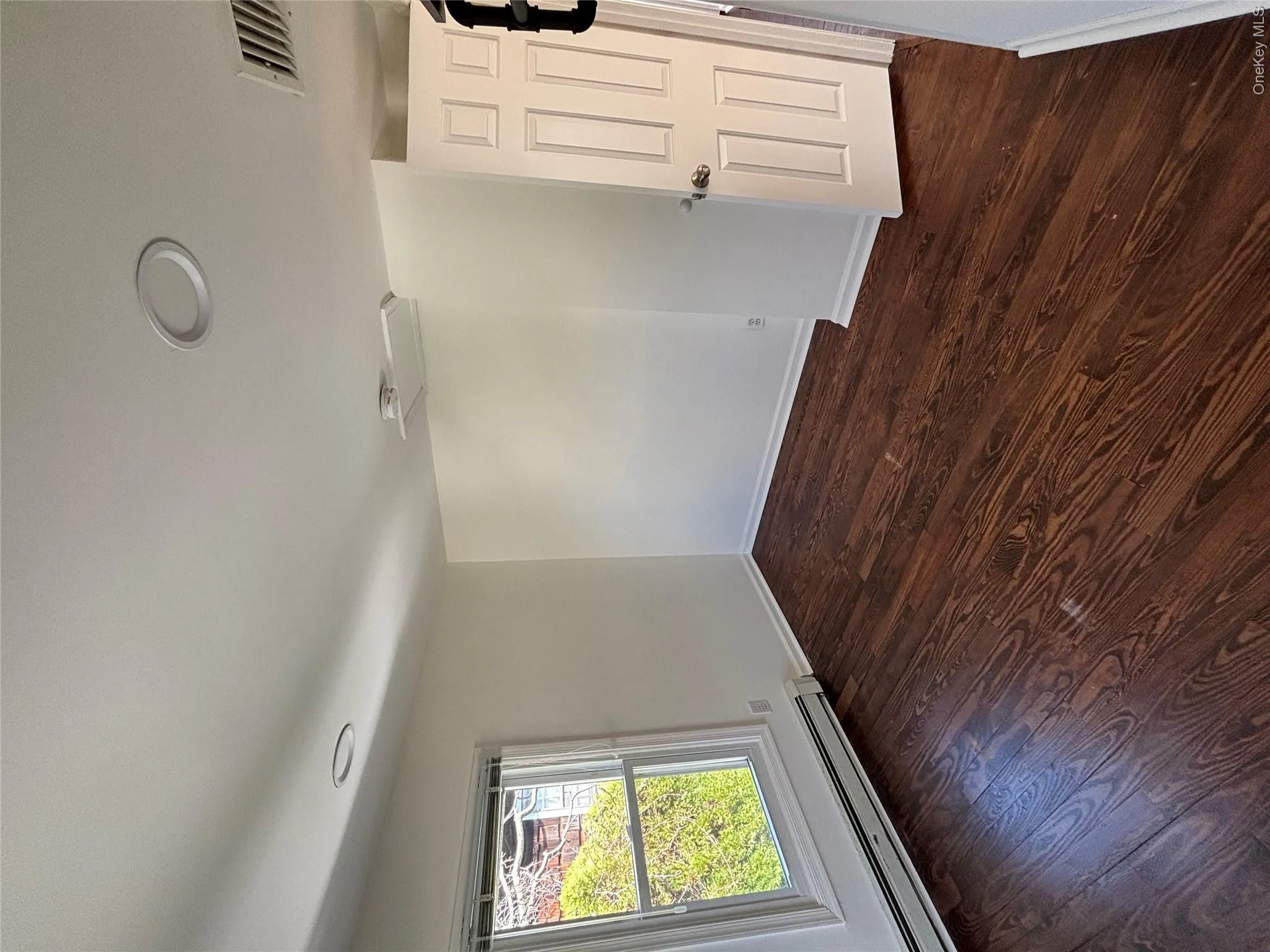 7 Thorne Street, Brookhaven, NY, 1 Bedroom Bedrooms, 4 Rooms Rooms,1 BathroomBathrooms,Residential Lease,For Rent,Thorne,0,1007129 7 Thorne Street, Brookhaven, NY, 1 Bedroom Bedrooms, 4 Rooms Rooms,1 BathroomBathrooms,Residential Lease,For Rent,Thorne,0,1007129