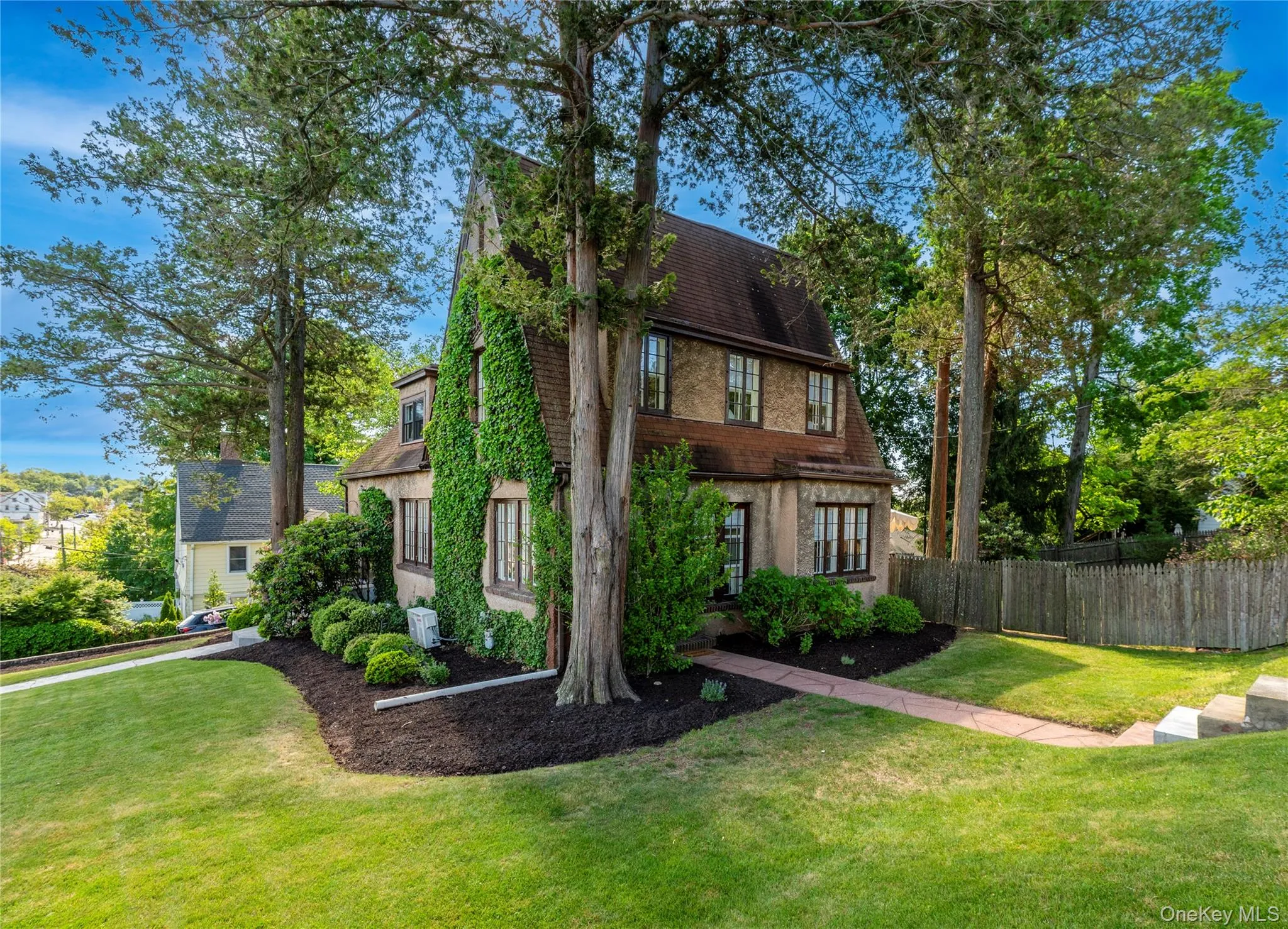 98 Central Avenue, Orangetown, NY, 3 Bedrooms Bedrooms, 7 Rooms Rooms,1 BathroomBathrooms,Residential,For Rent,Central,0,1007133 98 Central Avenue, Orangetown, NY, 3 Bedrooms Bedrooms, 7 Rooms Rooms,1 BathroomBathrooms,Residential,For Rent,Central,0,1007133