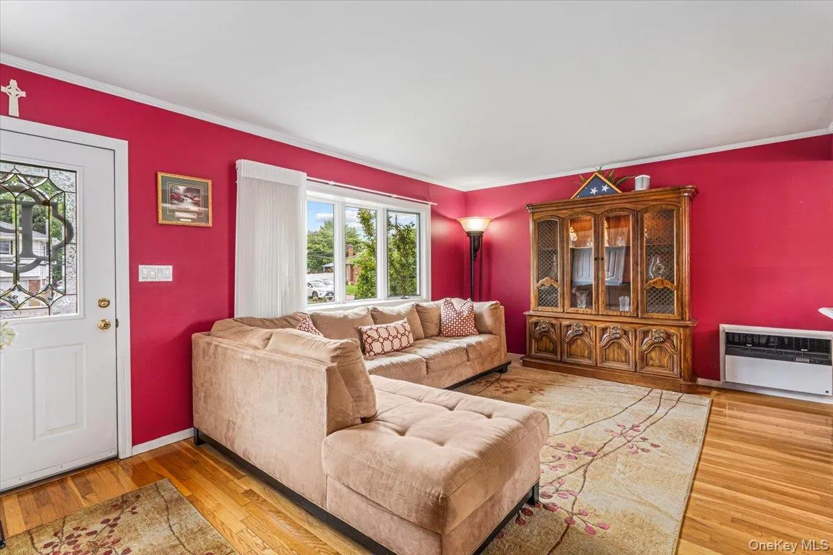 5 Chance Street, Oyster Bay, NY, 4 Bedrooms Bedrooms, 9 Rooms Rooms,2 BathroomsBathrooms,Residential,For Rent,Chance,0,1007134 5 Chance Street, Oyster Bay, NY, 4 Bedrooms Bedrooms, 9 Rooms Rooms,2 BathroomsBathrooms,Residential,For Rent,Chance,0,1007134