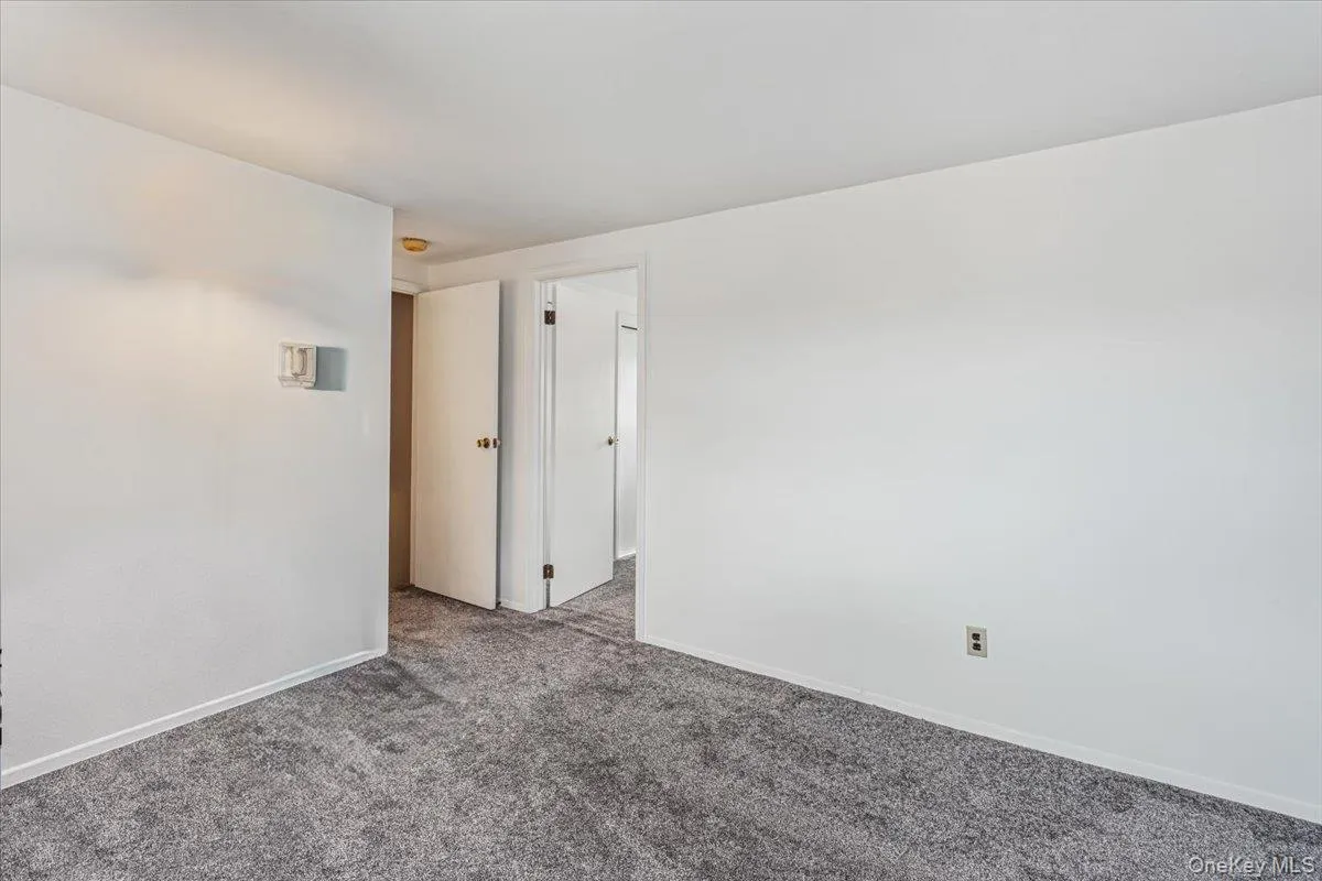 5 Chance Street, Oyster Bay, NY, 4 Bedrooms Bedrooms, 9 Rooms Rooms,2 BathroomsBathrooms,Residential,For Rent,Chance,0,1007134 5 Chance Street, Oyster Bay, NY, 4 Bedrooms Bedrooms, 9 Rooms Rooms,2 BathroomsBathrooms,Residential,For Rent,Chance,0,1007134