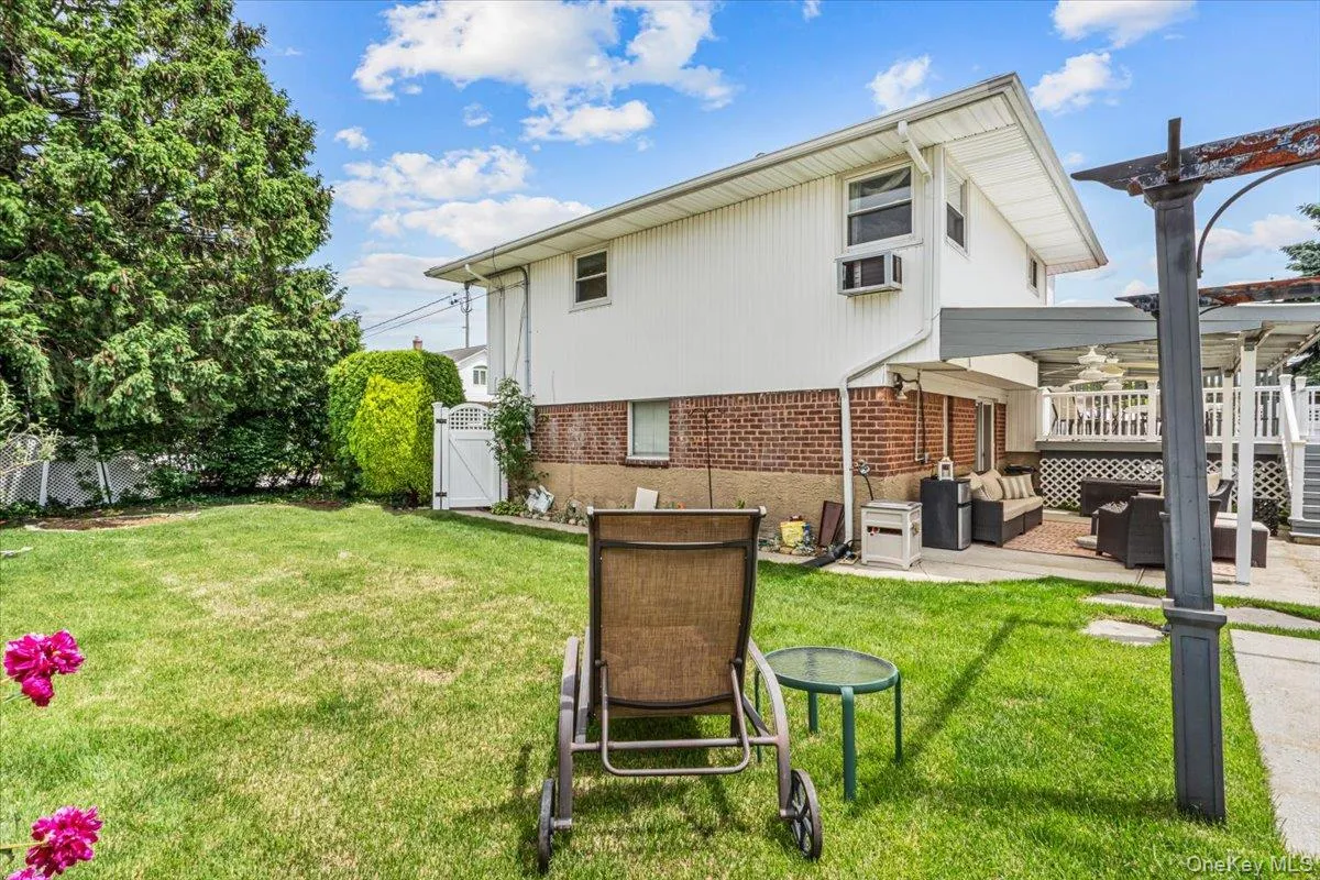 5 Chance Street, Oyster Bay, NY, 4 Bedrooms Bedrooms, 9 Rooms Rooms,2 BathroomsBathrooms,Residential,For Rent,Chance,0,1007134 5 Chance Street, Oyster Bay, NY, 4 Bedrooms Bedrooms, 9 Rooms Rooms,2 BathroomsBathrooms,Residential,For Rent,Chance,0,1007134