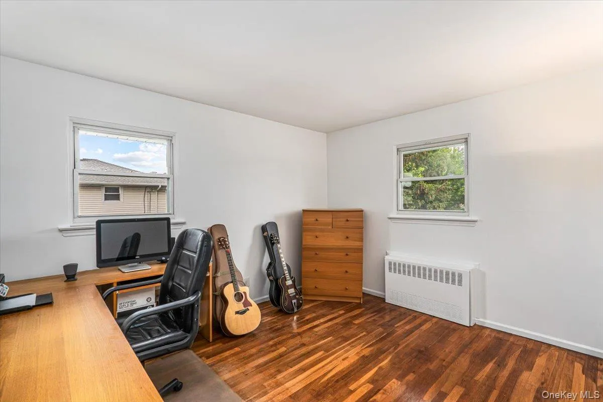 5 Chance Street, Oyster Bay, NY, 4 Bedrooms Bedrooms, 9 Rooms Rooms,2 BathroomsBathrooms,Residential,For Rent,Chance,0,1007134 5 Chance Street, Oyster Bay, NY, 4 Bedrooms Bedrooms, 9 Rooms Rooms,2 BathroomsBathrooms,Residential,For Rent,Chance,0,1007134