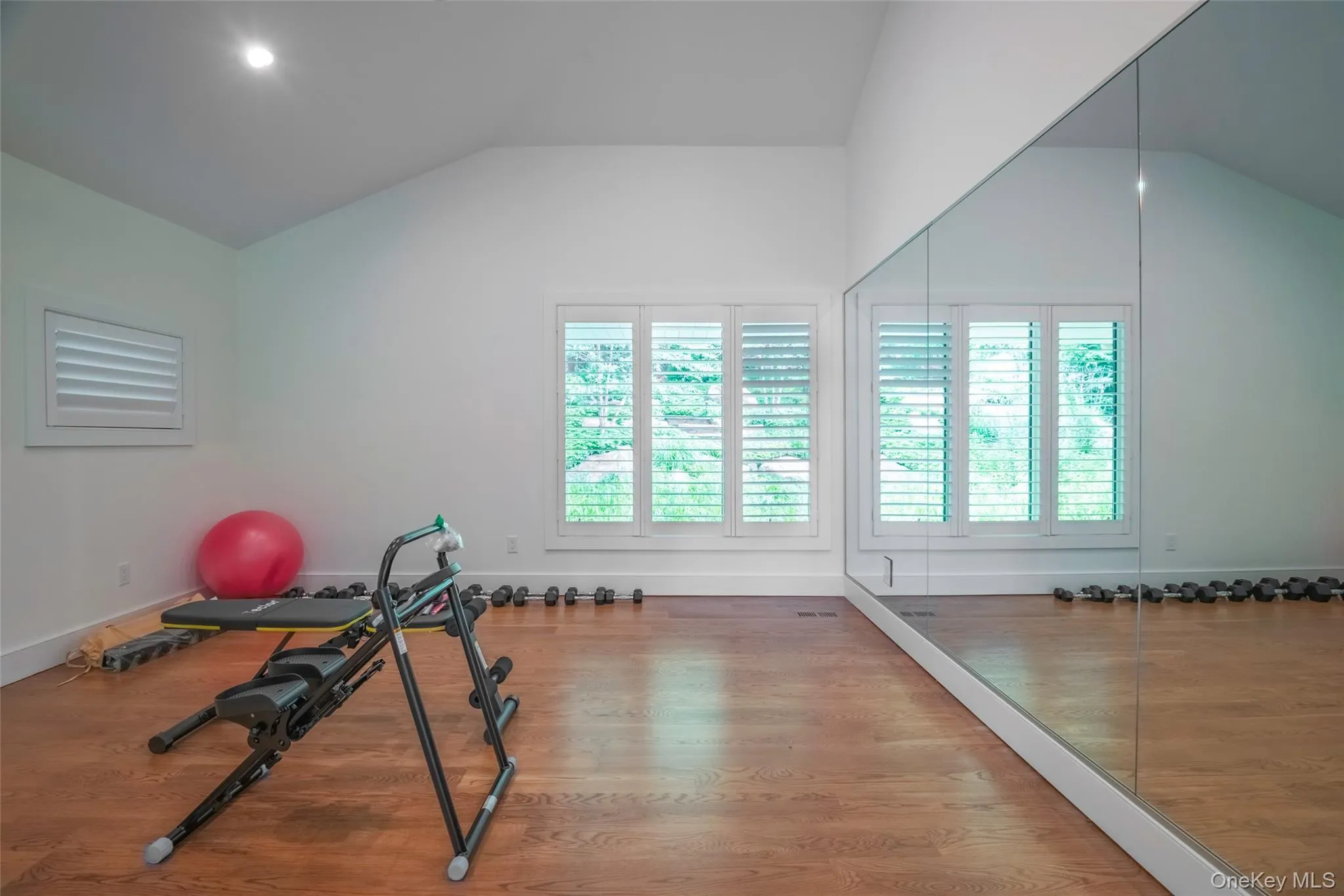 45 Bell Circle, Brookhaven, NY, 4 Bedrooms Bedrooms, 11 Rooms Rooms,3 BathroomsBathrooms,Residential,For Rent,Bell,0,1007135 45 Bell Circle, Brookhaven, NY, 4 Bedrooms Bedrooms, 11 Rooms Rooms,3 BathroomsBathrooms,Residential,For Rent,Bell,0,1007135