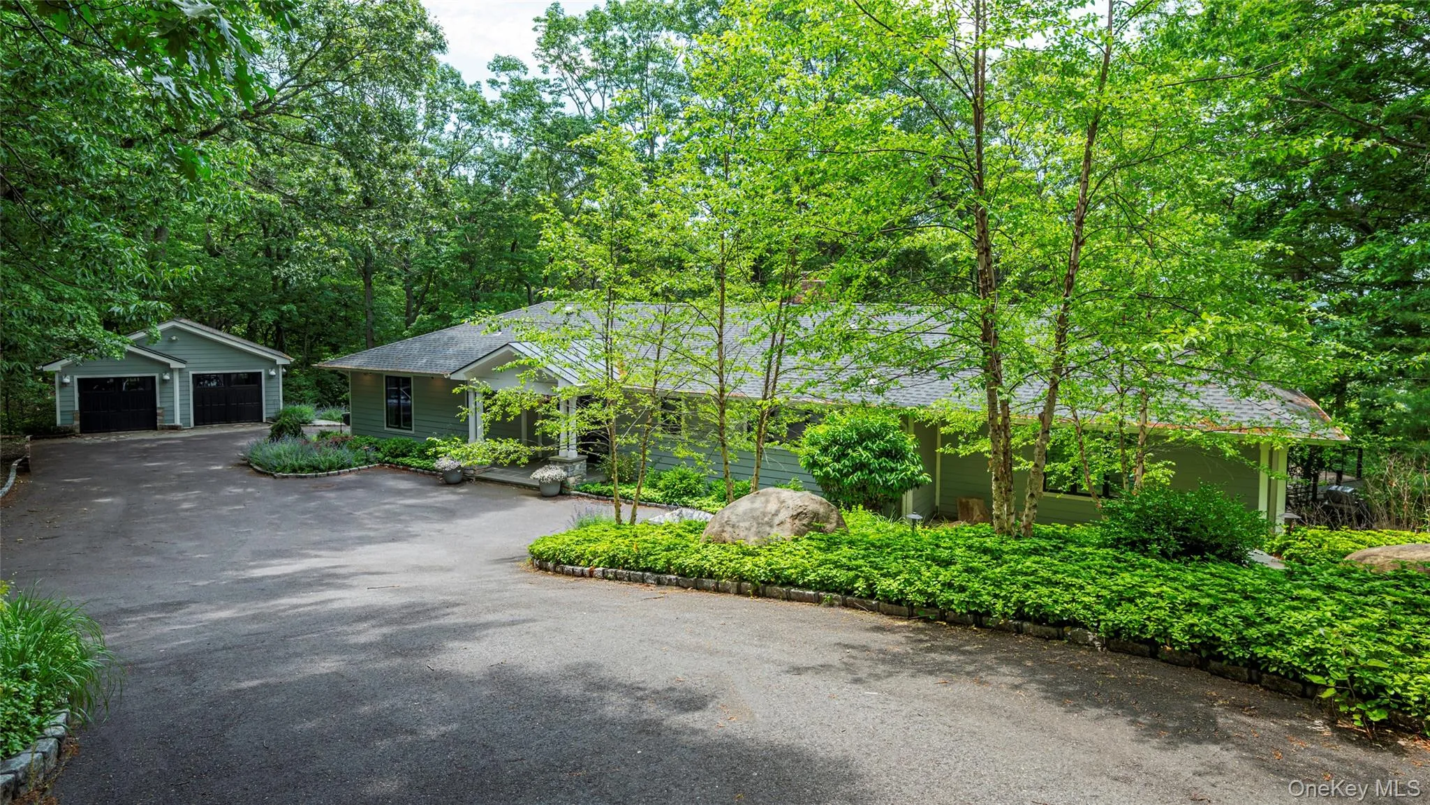 45 Bell Circle, Brookhaven, NY, 4 Bedrooms Bedrooms, 11 Rooms Rooms,3 BathroomsBathrooms,Residential,For Rent,Bell,0,1007135 45 Bell Circle, Brookhaven, NY, 4 Bedrooms Bedrooms, 11 Rooms Rooms,3 BathroomsBathrooms,Residential,For Rent,Bell,0,1007135