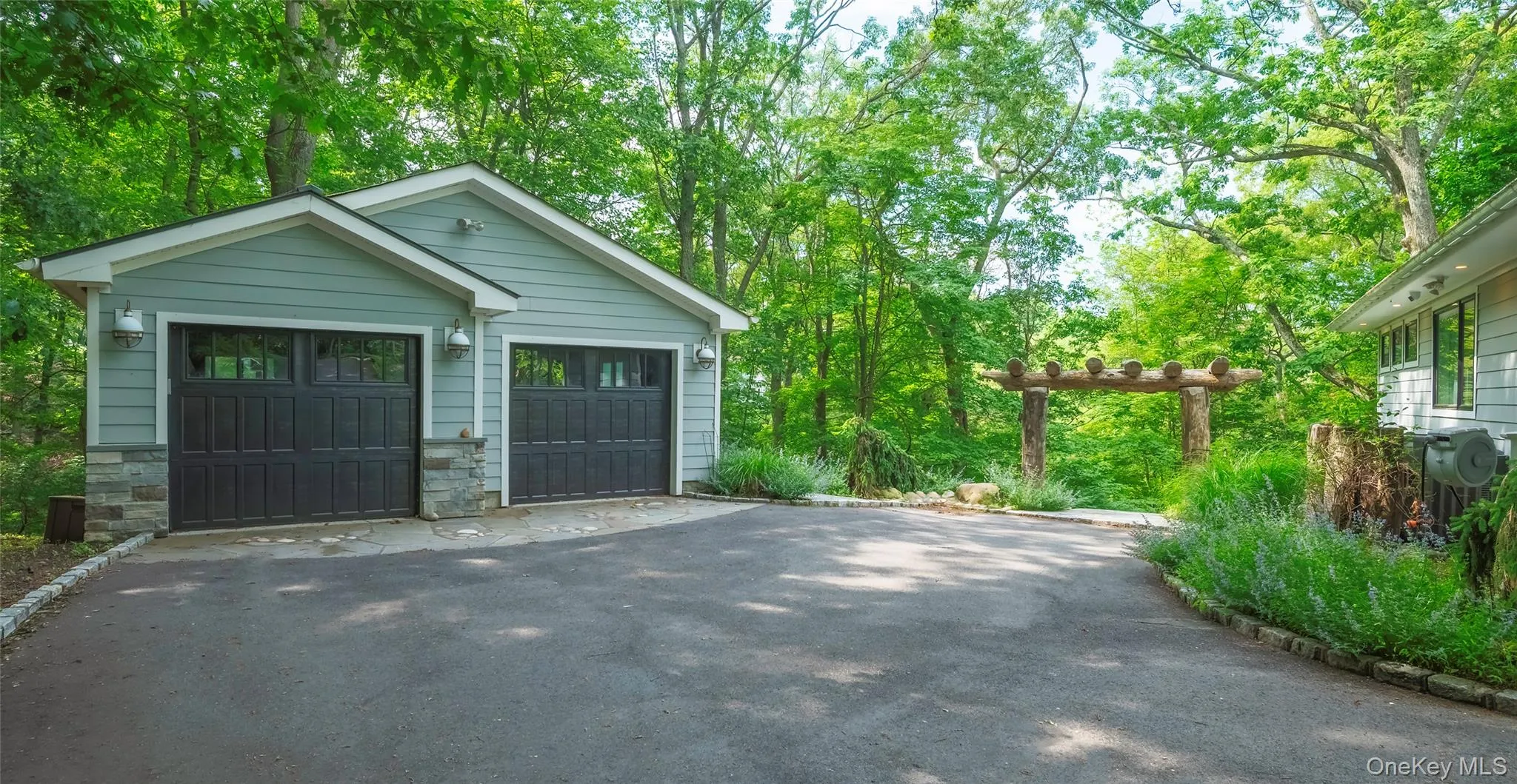 45 Bell Circle, Brookhaven, NY, 4 Bedrooms Bedrooms, 11 Rooms Rooms,3 BathroomsBathrooms,Residential,For Rent,Bell,0,1007135 45 Bell Circle, Brookhaven, NY, 4 Bedrooms Bedrooms, 11 Rooms Rooms,3 BathroomsBathrooms,Residential,For Rent,Bell,0,1007135