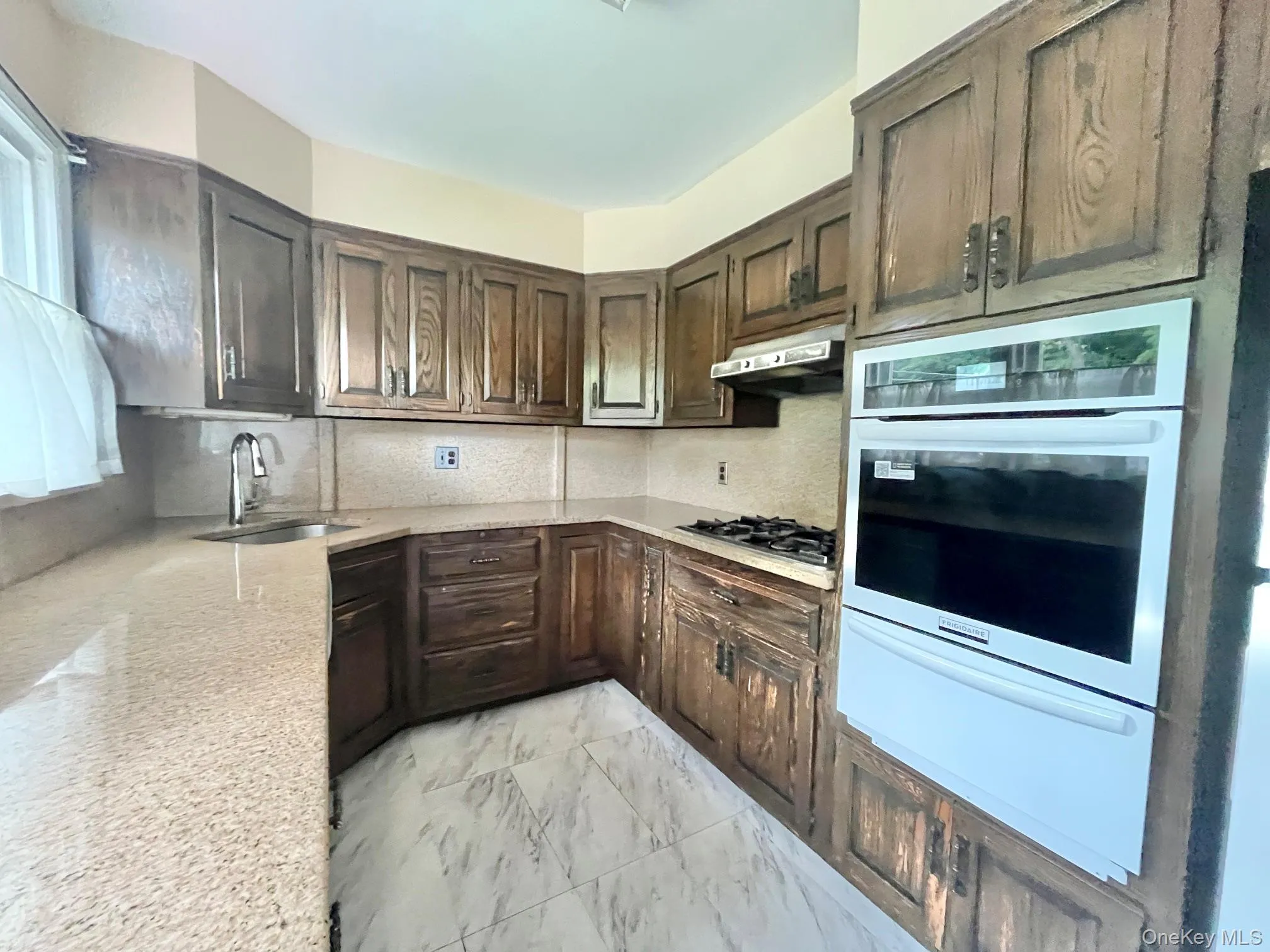 9 Ferndale Place, Mamaroneck, NY, 3 Bedrooms Bedrooms, 6 Rooms Rooms,1 BathroomBathrooms,Residential Lease,For Rent,Ferndale,0,1007136 9 Ferndale Place, Mamaroneck, NY, 3 Bedrooms Bedrooms, 6 Rooms Rooms,1 BathroomBathrooms,Residential Lease,For Rent,Ferndale,0,1007136