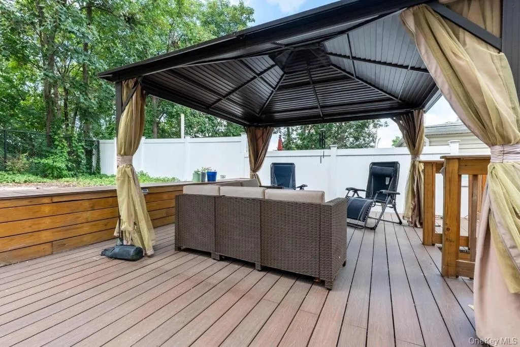 3121 Sedgwick Avenue, New York, NY, 4 Bedrooms Bedrooms, 20 Rooms Rooms,3 BathroomsBathrooms,Residential Lease,For Rent,Sedgwick,0,1007137 3121 Sedgwick Avenue, New York, NY, 4 Bedrooms Bedrooms, 20 Rooms Rooms,3 BathroomsBathrooms,Residential Lease,For Rent,Sedgwick,0,1007137