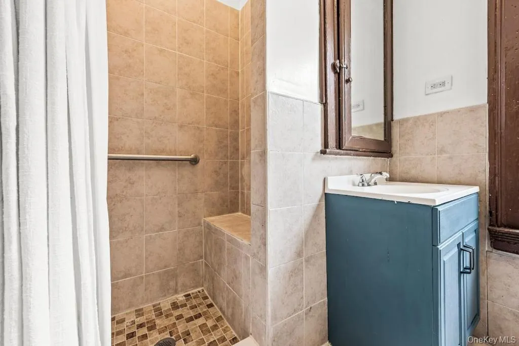 3121 Sedgwick Avenue, New York, NY, 4 Bedrooms Bedrooms, 20 Rooms Rooms,3 BathroomsBathrooms,Residential Lease,For Rent,Sedgwick,0,1007137 3121 Sedgwick Avenue, New York, NY, 4 Bedrooms Bedrooms, 20 Rooms Rooms,3 BathroomsBathrooms,Residential Lease,For Rent,Sedgwick,0,1007137