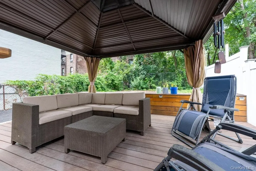 3121 Sedgwick Avenue, New York, NY, 4 Bedrooms Bedrooms, 20 Rooms Rooms,3 BathroomsBathrooms,Residential Lease,For Rent,Sedgwick,0,1007137 3121 Sedgwick Avenue, New York, NY, 4 Bedrooms Bedrooms, 20 Rooms Rooms,3 BathroomsBathrooms,Residential Lease,For Rent,Sedgwick,0,1007137