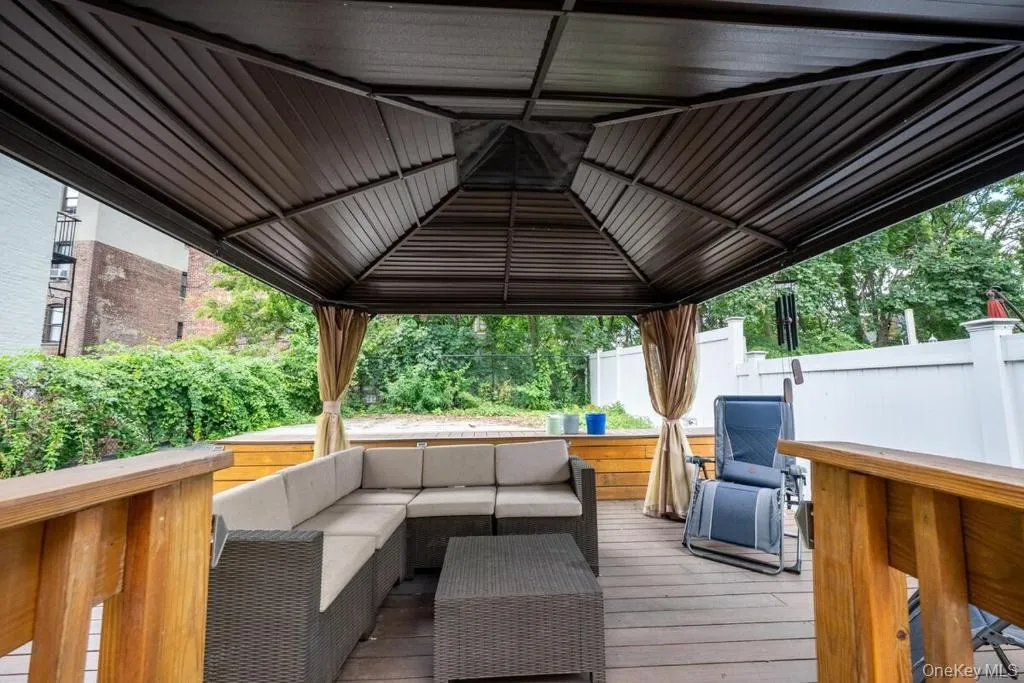 3121 Sedgwick Avenue, New York, NY, 4 Bedrooms Bedrooms, 20 Rooms Rooms,3 BathroomsBathrooms,Residential Lease,For Rent,Sedgwick,0,1007137 3121 Sedgwick Avenue, New York, NY, 4 Bedrooms Bedrooms, 20 Rooms Rooms,3 BathroomsBathrooms,Residential Lease,For Rent,Sedgwick,0,1007137